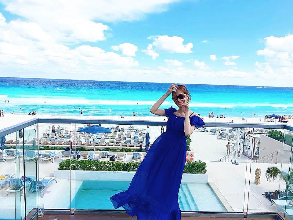 山下莉果のインスタグラム：「コバルトブルーの海が好き💙 #カリブ海#メキシコ#カンクン#旅行#travel#japan」