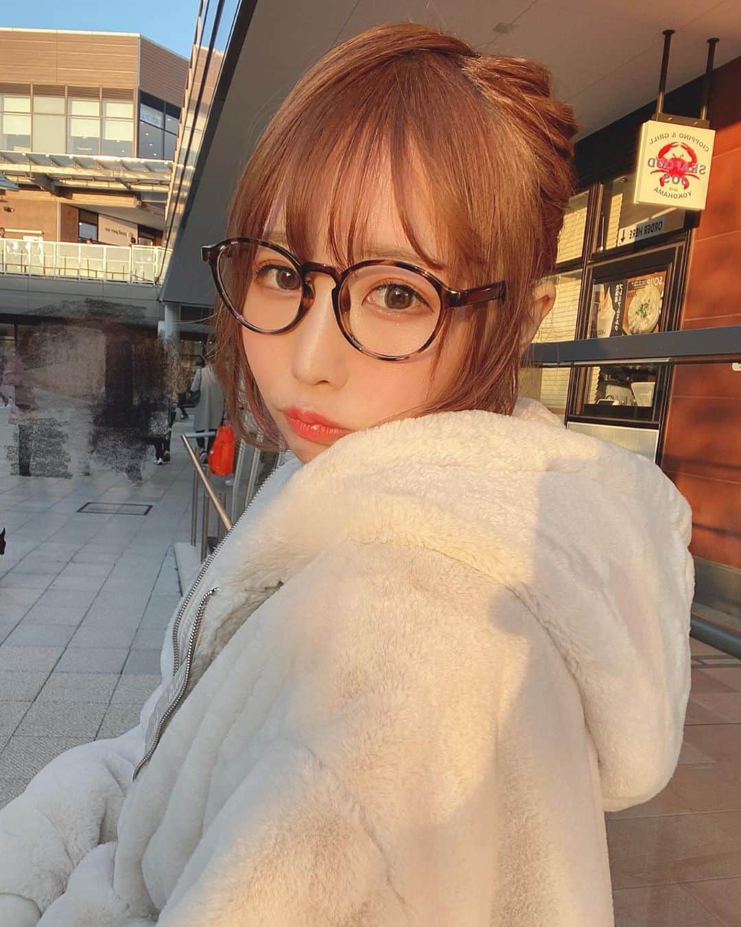 しらほしなつみさんのインスタグラム写真 - (しらほしなつみInstagram)「❤︎ メガネ女子😊 去年新しいメガネゲットしたんだけど度数がいまいちしっくりきてなくて、この初代メガネをずっと使ってる！ メガネはJINS(@jins_japan )だよ！ ・ #メガネ女子 #メガネ #メガネコーデ #model #japanesegirl #me #kawaii #jins #カラコン #メイクアップ #makeup #zara #팔로우 #뷰티스타그램 #메이크업 #彩妆 #粉我 #しらほしなつみ」1月16日 20時14分 - shirahoshi.natsumi