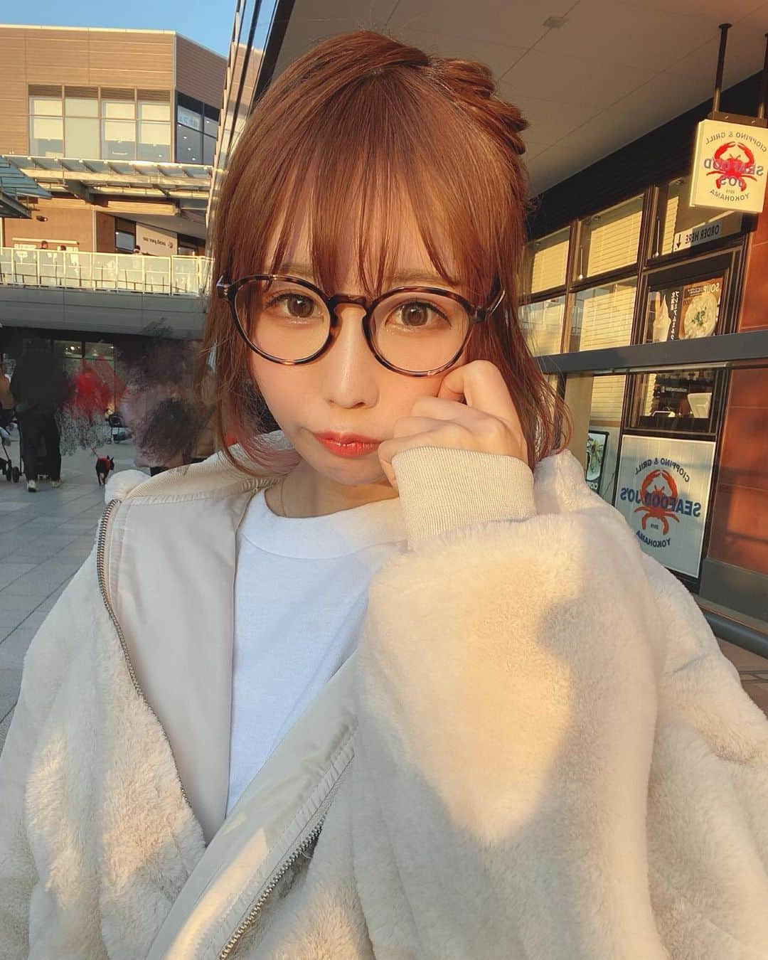 しらほしなつみさんのインスタグラム写真 - (しらほしなつみInstagram)「❤︎ メガネ女子😊 去年新しいメガネゲットしたんだけど度数がいまいちしっくりきてなくて、この初代メガネをずっと使ってる！ メガネはJINS(@jins_japan )だよ！ ・ #メガネ女子 #メガネ #メガネコーデ #model #japanesegirl #me #kawaii #jins #カラコン #メイクアップ #makeup #zara #팔로우 #뷰티스타그램 #메이크업 #彩妆 #粉我 #しらほしなつみ」1月16日 20時14分 - shirahoshi.natsumi
