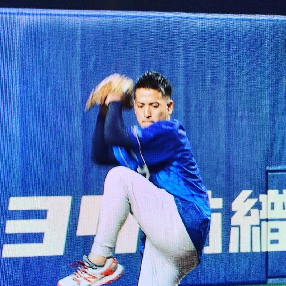 濱田隼平のインスタグラム：「一応、野球やってました。 この足の上げ方からして、140キロくらい出そうでしょ？ 無理か、体細過ぎるか。 #スピードガンコンテスト#ナゴヤドーム#中京テレビ#アナウンサー」