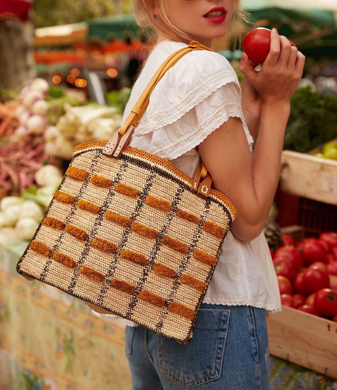 ジャマンピュエッシュのインスタグラム：「Jamin Puech Presents the Spring / Summer 2020 Collection - A Summer in Provence.  This season, Jamin Puech awakens all the senses with a voyage in Provence, from its sunny flowering hillsides to its sparkling blue waters.  Discover now at www.jamin-puech.com」