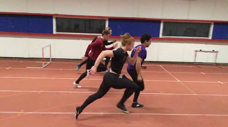マチルドU・クラマーのインスタグラム：「Looking at that indoor season 😤 . . Vi har været lidt i tvivl om hvornår min indendørssæson skulle skydes igang grundet problemer med min achillesene. Det ser heldigvis ud til at det ikke er noget alvorligt og jeg åbner min indendørssæson i Växjö på lørdag! 🔥 #letsgo」