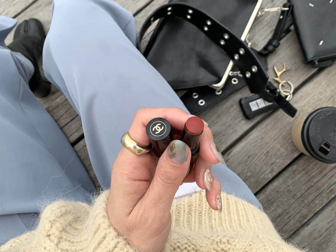Mie Kawanoのインスタグラム：「色付きlip 最近色付きリップをよく使うのですが これは色づきも色持ちも良くてホント 買ってよかった♡ #楽天roomに載せてます #roomインフルエンサー #アンタンス #lip」