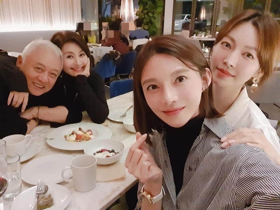 のインスタグラム：「행복했던 저녁 🤗💝」