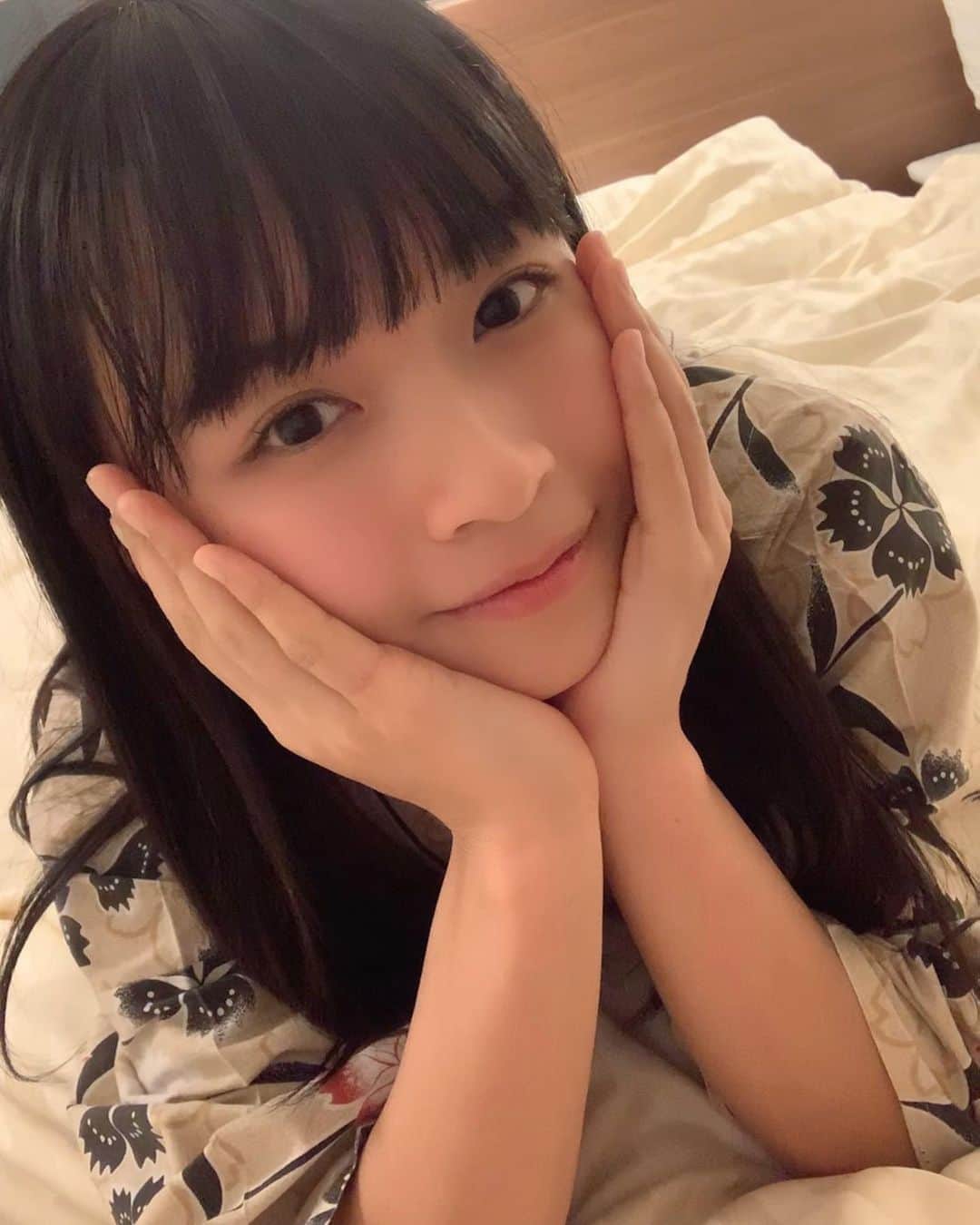 百川晴香さんのインスタグラム写真 - (百川晴香Instagram)「おやすみなさい🥰 #おやすみ #goodnight #晚安 #すき #浴衣 #かわいい #アイドル #japan #japanesegirl」1月16日 22時46分 - momokawaharuka