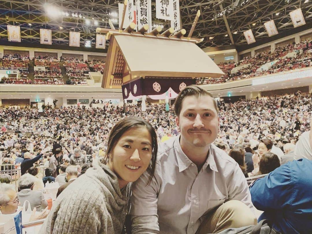 大儀見優季さんのインスタグラム写真 - (大儀見優季Instagram)「First time to watch Sumo games was really AMAZING...🇯🇵🙏🏼 . . . Sumo is one of the national sports of Japan, but I don’t like it calls “Sport”, then I call it’s traditional Japanese “Shinji” that a ceremony for Enshrines Gods or “Festival”, or “Martial Arts” ... . . . 相撲初観戦。 動きひとつ一つが奥深い。 横綱に近づいていくにつれ、レベルが上がり迫力も増してくる。 古来から伝わる日本の神事としての相撲。力士の皆さんありがとう。  #Sumo #Hatsubasho #炎鵬 #白鵬 #相撲 #国技」1月16日 23時01分 - yuki_nagasato