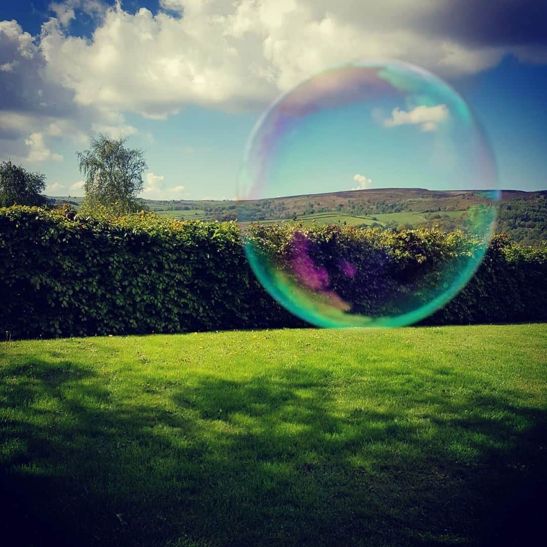 ジェシカ・エニス＝ヒルさんのインスタグラム写真 - (ジェシカ・エニス＝ヒルInstagram)「Throwback to being in that summer bubble! Take me back ☀️ 🙌🏼 #january #feelingsocold」1月16日 23時18分 - jessicaennishill