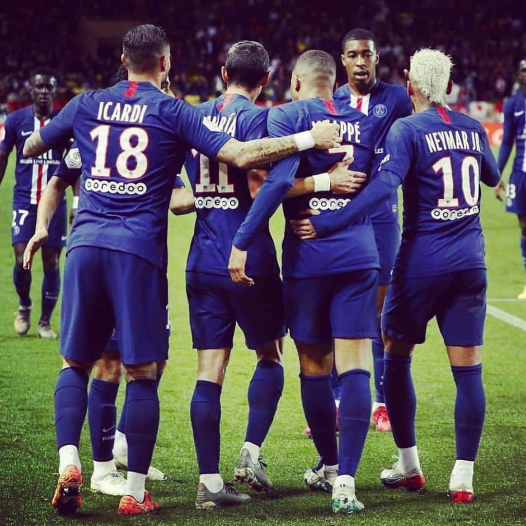 マウロ・イカルディさんのインスタグラム写真 - (マウロ・イカルディInstagram)「T E A M 🔴🔵🙏 @psg」1月16日 23時31分 - mauroicardi