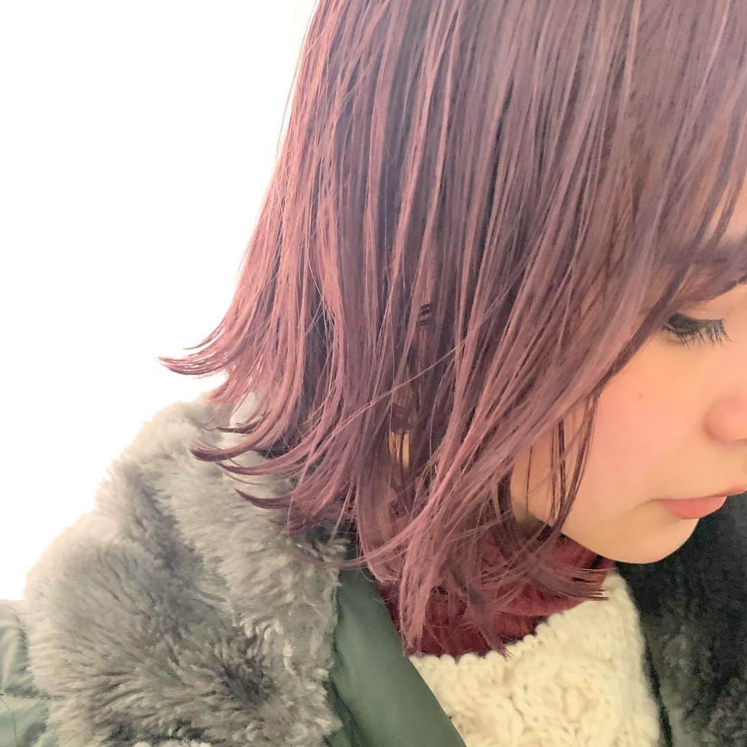 NANA HOSOYAさんのインスタグラム写真 - (NANA HOSOYAInstagram)「えみちゃんイメチェン😊♥️♥️♥️ 想像通りな色と言ってくれて、嬉しい。いつもありがとう♡」1月16日 23時25分 - nana_hair_tokyo