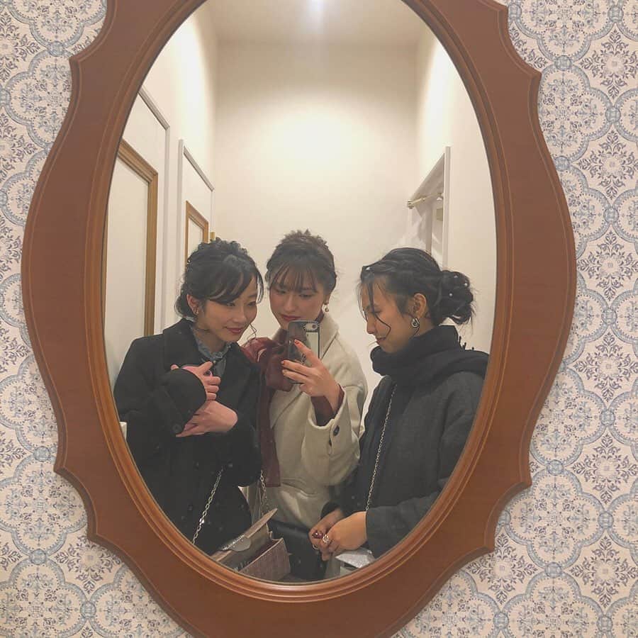 渡邊菜々さんのインスタグラム写真 - (渡邊菜々Instagram)「・ 🤎同窓会🤎 みんな大好き🙊 たのしかったなーほんとに🤟 また集まりたいってーーー ・ #熊本#成人式#同窓会#みんな変わってなかった #中学に戻った気分#すき#6枚目いつめん #すきなんだわ#二次会もたのしすぎ #ありがとう#みんな#また誘って😘 #渡邊菜々#わたなな#🌻」1月16日 23時44分 - watanana1225