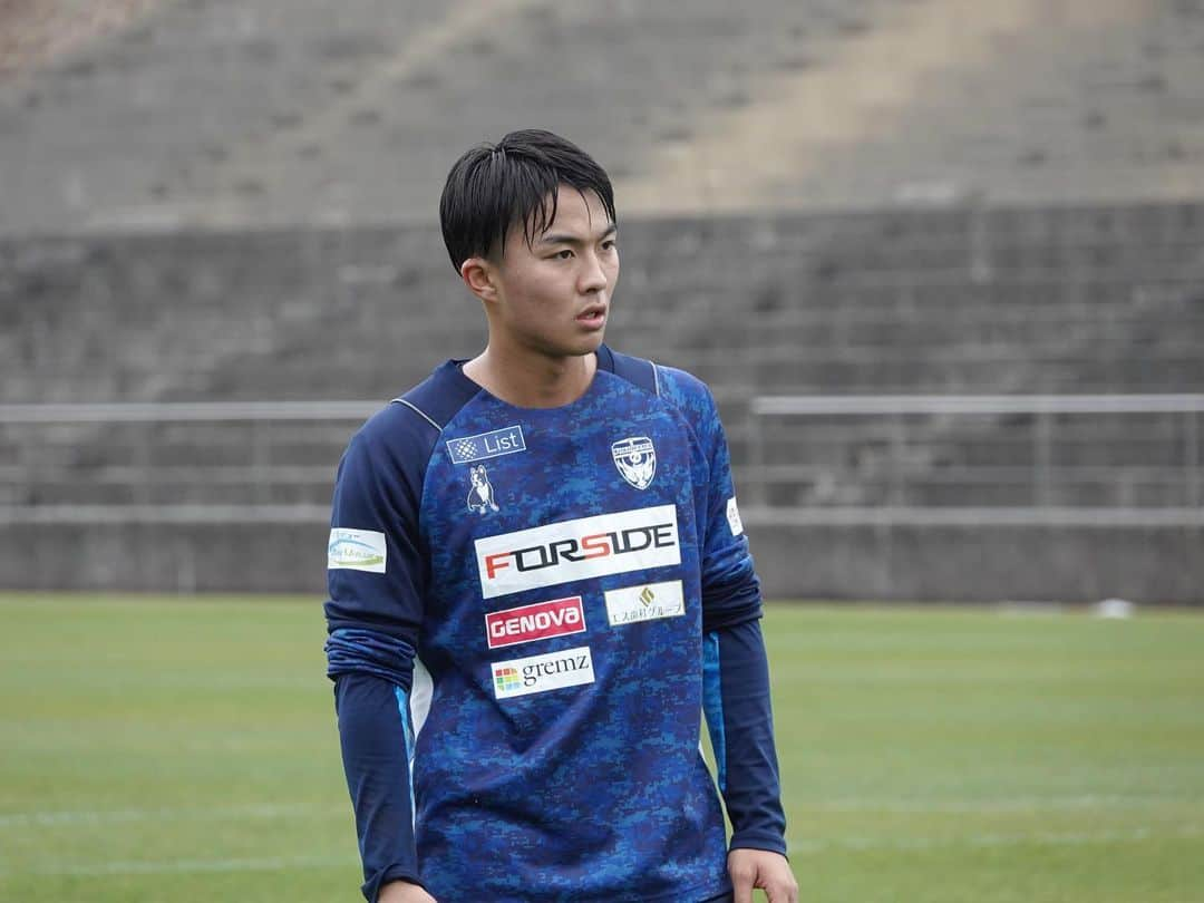 横浜FCさんのインスタグラム写真 - (横浜FCInstagram)「- 和歌山キャンプ2日目。 午前中のトレーニングの前に上富田文化会館にて、歓迎セレモニーを実施していただきました。皆さんの温かい声援を力に、トップ10入りを目指して良い準備をここ上富田で積み上げていきます。 - #YOKOHAMAFC #横浜FC #HAMABLUE #HAMAPRIDE #jleague #歓迎セレモニー #じゃんけん」1月17日 0時05分 - yokohamafc_official