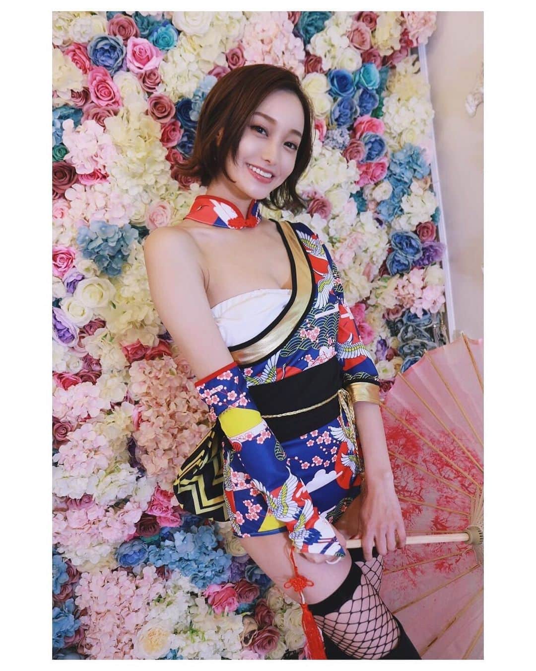 のインスタグラム：「🌼 ❤️ ❤️ ❤️ みなさん風邪引いてないですかー？👀 私は少し弱ってます🤒😂 #colorful#flowers」