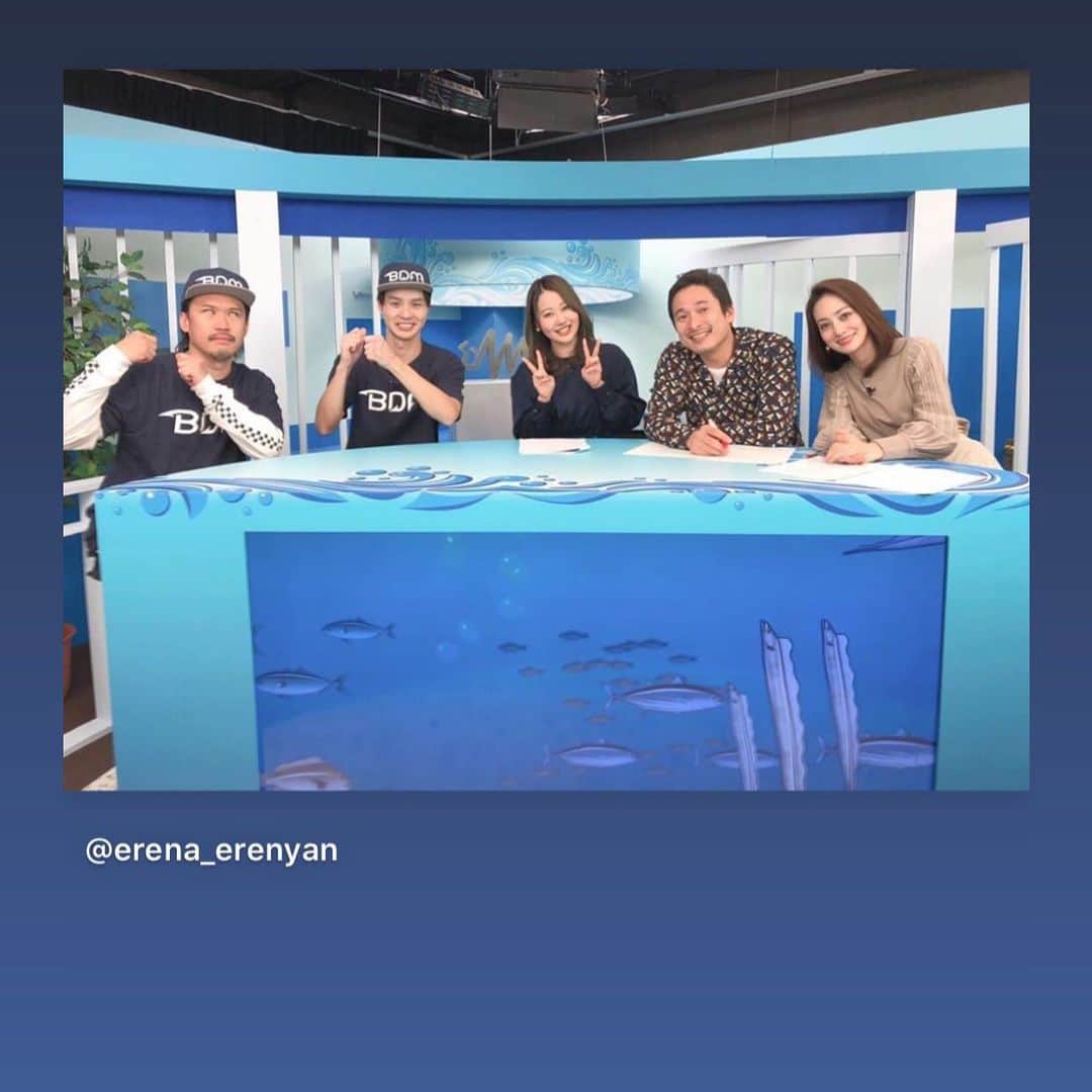 井手大介のインスタグラム：「明日の釣りビジョンブースのトークショーにきてね。パシフィコ横浜の釣りフェスティバルでお待ちしています。」