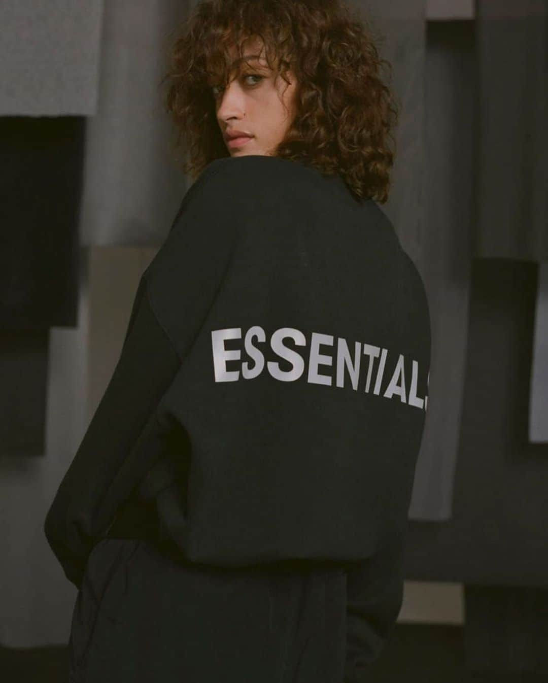 I.T IS INSPIRATIONさんのインスタグラム写真 - (I.T IS INSPIRATIONInstagram)「@alannaarrington in F.O.G. @essentials available @exi.tofficial today! - #ITHK #ITisInspiration #Essentials #fogessentials  #fearofgod #exit」1月17日 11時42分 - ithk