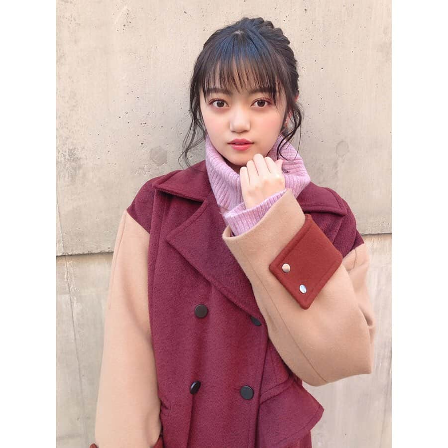 吉川茉優さんのインスタグラム写真 - (吉川茉優Instagram)「🧶mayu.♡ ＊ ＊ ＊ #冬 #冬コーデ #アウター #ムルーア #murua #ポニテ #無造作ヘア #スタイリング #ニット #idol #instagood #instalike #instafashion」1月17日 11時55分 - mayu_yoshikawa_uug2ki