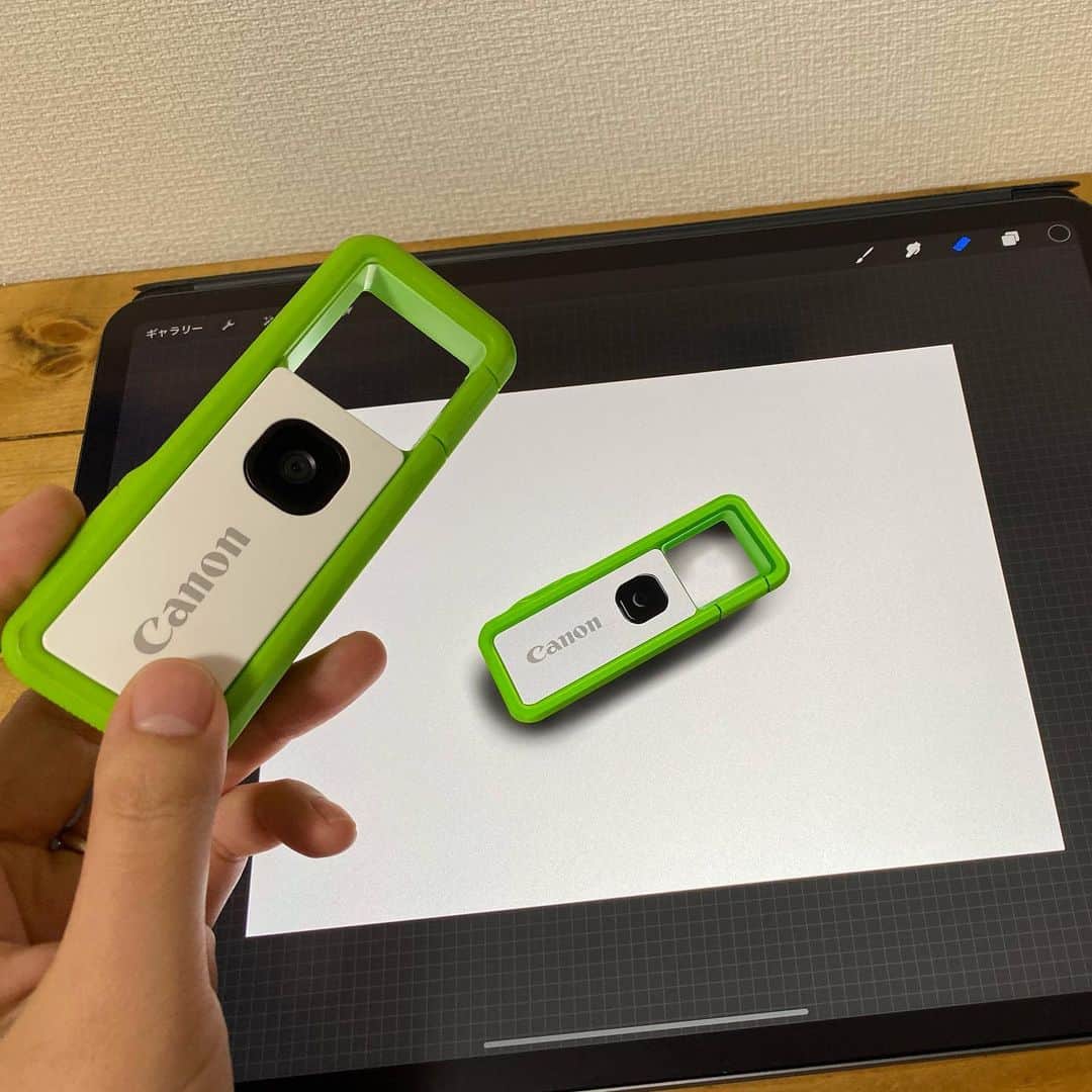 横峰沙弥香さんのインスタグラム写真 - (横峰沙弥香Instagram)「CANONのiNSPiC RECを描きました😆 メイキング動画です✒️ ＊ 先日の台湾旅行でも大活躍したiNSPiC REC 撮った写真をその場で確認・共有できるアプリもあるのですが 写真を見るのは帰国してからのお楽しみにしていたので 帰ってからも2度楽しかった！😆 台湾で撮影した写真はブログの方にまとめているので、どんな感じで撮れるのかはそちらを見てみてください📸 #CANON #iNSPiCREC #イラスト #iPadPro #ApplePencil #procreateapp #PR」1月17日 11時48分 - sayakayokomine