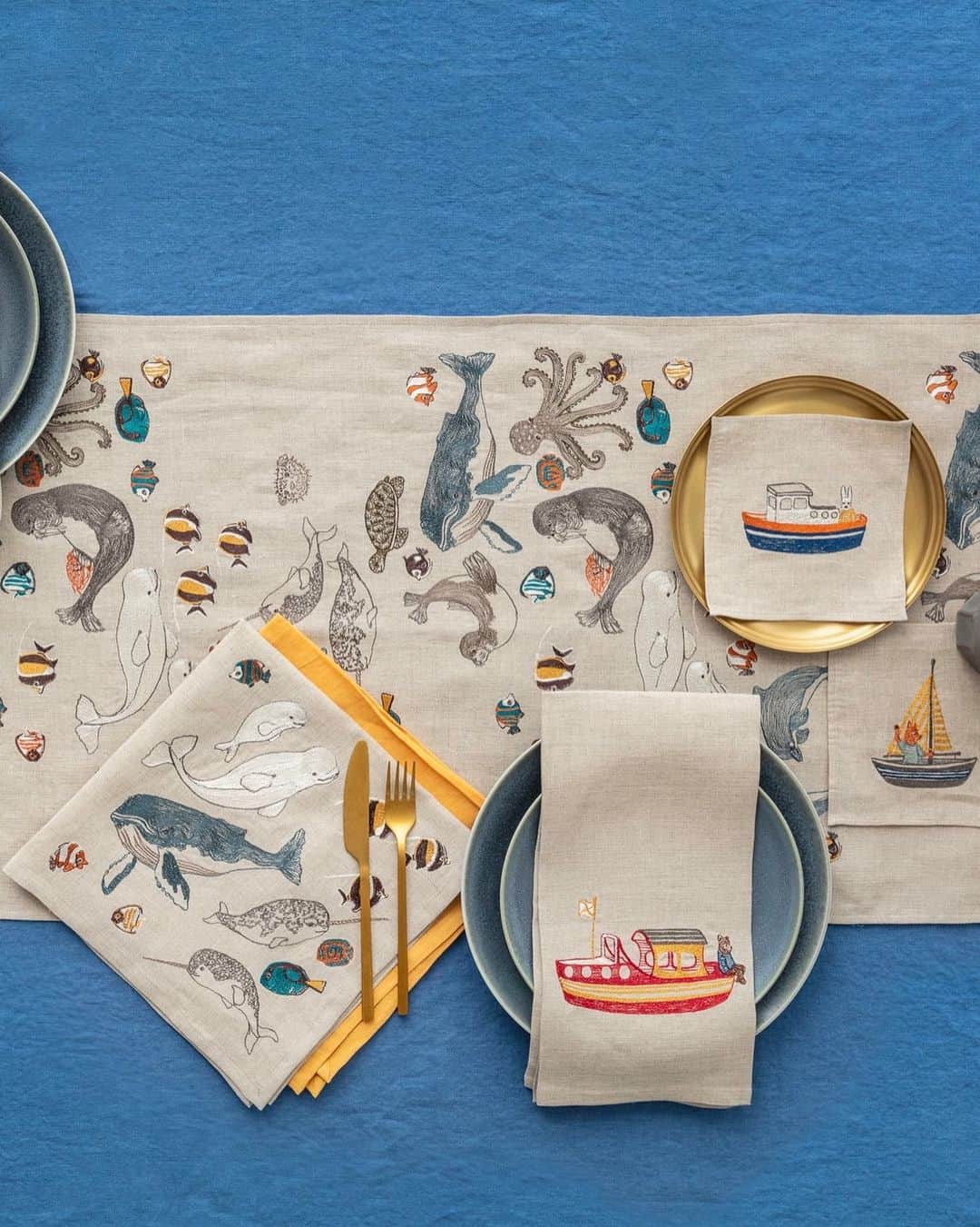 のインスタグラム：「Another sneak peek of what’s to come this spring! Before we launch our new SS20 designs online we are giving our wholesale customers and trade partners the first look at @shoppeobject this February! . 🌊SHOPPE OBJECT⚓️ February 1st - 3rd, 2020 299 South St, NYC  @shoppeobject #shoppeobject . If you own a brick and mortar store and are interested in carrying our line, please email wholesale@coralandtusk.com for our 2020 Line Sheet. #coralandtusk」