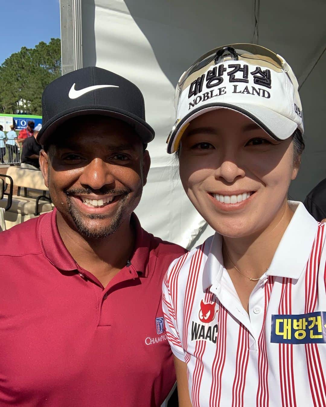 ハー・ミジョンのインスタグラム：「시즌 첫시합이 시작되었습니다~ 오늘은 셀럽들과 함께 라운드했는데 색다른 경험이었어요😆 프로암을 진지하게 친 기분이랄까요🙈 너무 즐겁고 특별하게 시즌을 시작한것같아요👏🏼 2020 season has started! Played with @therealalfonsoribeiro and @54urlacher  It was pleasure to play with them and I had so much fun on the course😆  #diamondresortstournamentofchampions」