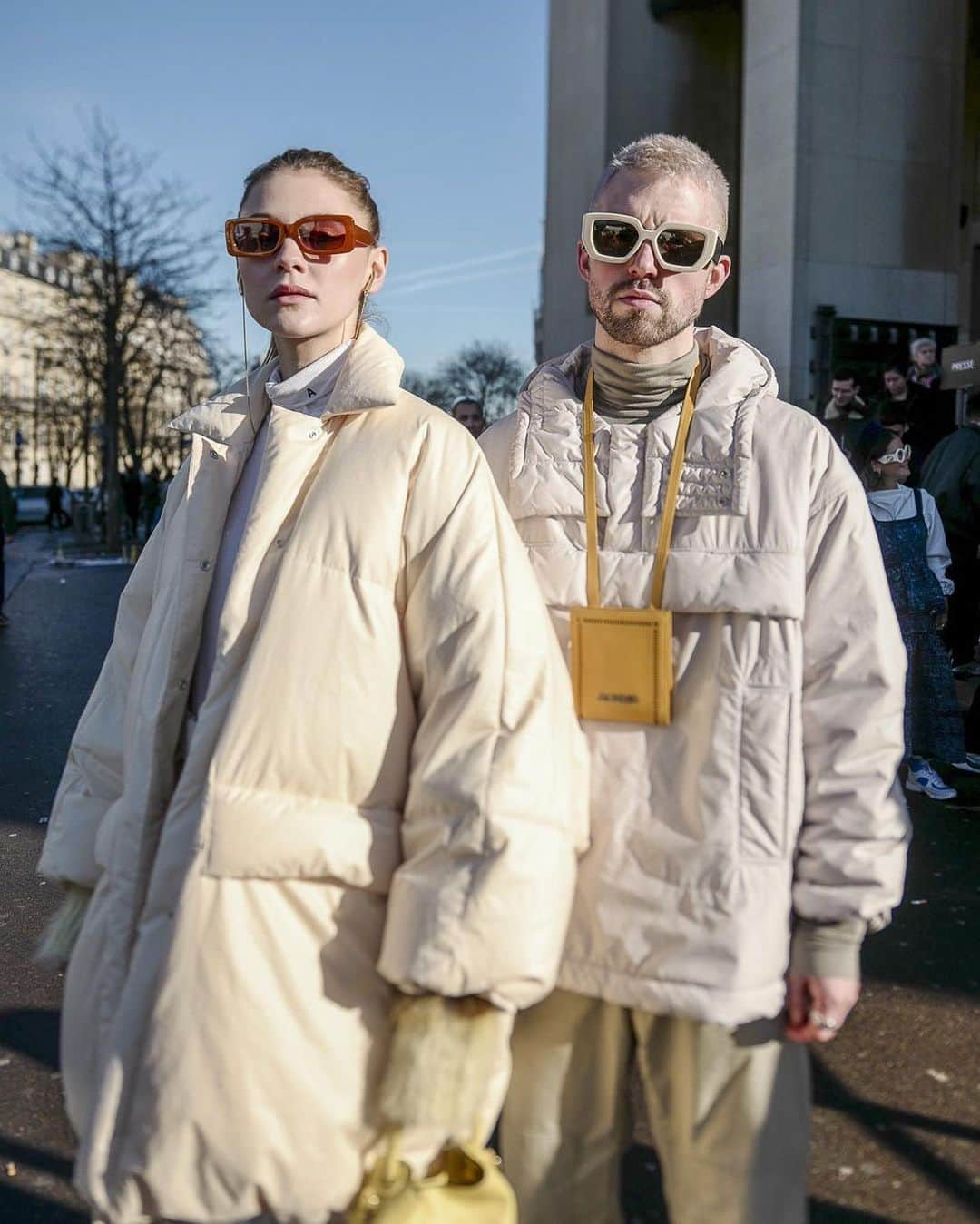 GQさんのインスタグラム写真 - (GQInstagram)「Celebrities, influencers, and all-around homies have gathered in Paris and brought their phenomenal style. For more of the best street style at #PFW, hit the link in bio. (📸@bleumode)」1月17日 6時50分 - gq