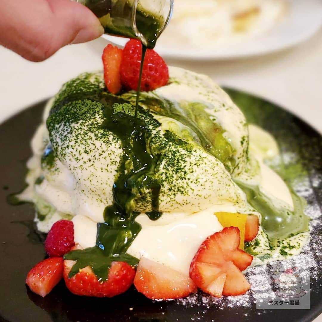 ミスター黒猫（黒猫仙人）のグルメインスタ