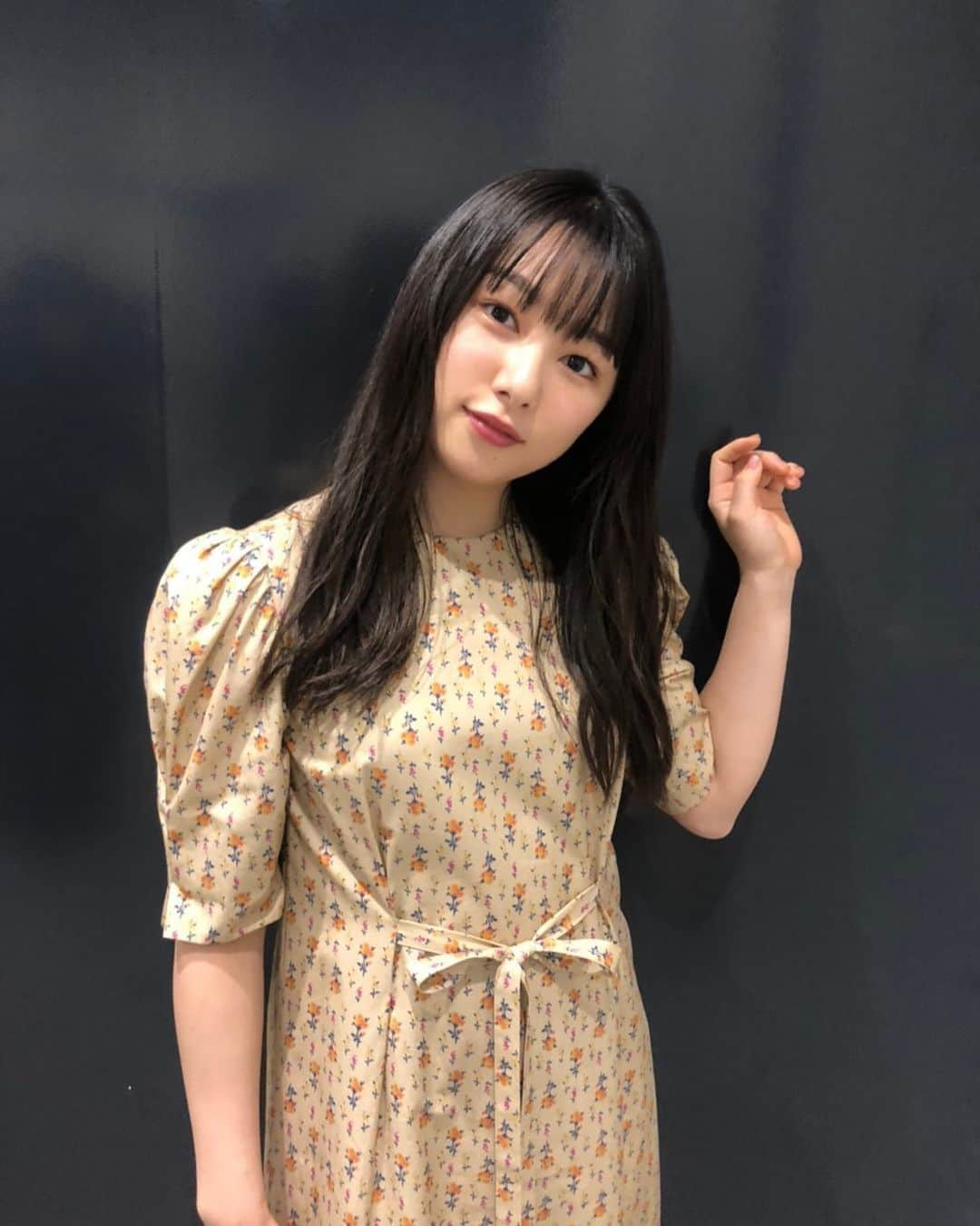 桜井日奈子さんのインスタグラム写真 - (桜井日奈子Instagram)「おはようございます！☀️ このあとNTV「スッキリ」のエンディングのほうと「ヒルナンデス！」に出演させていただきます！  なぜかといいますと、今夜19:56〜放送の「沸騰ワード10」2h SP を、より多くの方に観ていただきたいからです！☺️ 沸騰ワードでは、私がやってみたかったことに体当たりで挑戦させてきただきましたが、  かなりハードで、くじけそうになりました、、、 お時間ある方は是非観てくださいね☺️ #スッキリ  #ヒルナンデス  #沸騰ワード10  衣装 #leurlogette」1月17日 7時40分 - sakurai.hinako_official