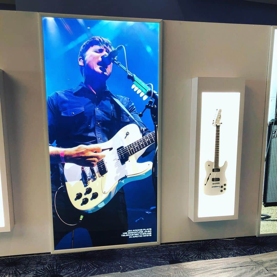 Jimmy Eat Worldのインスタグラム：「👀 You know that custom white @fender JA-90 Jim’s been gigging with for the past few years? Well now they’re gonna make more. Jim will be visiting the Fender booth at #namm2020 tomorrow afternoon around 2:30pm. Stop by to say hi and check out the guitar. Also make sure to ask about the band name.」