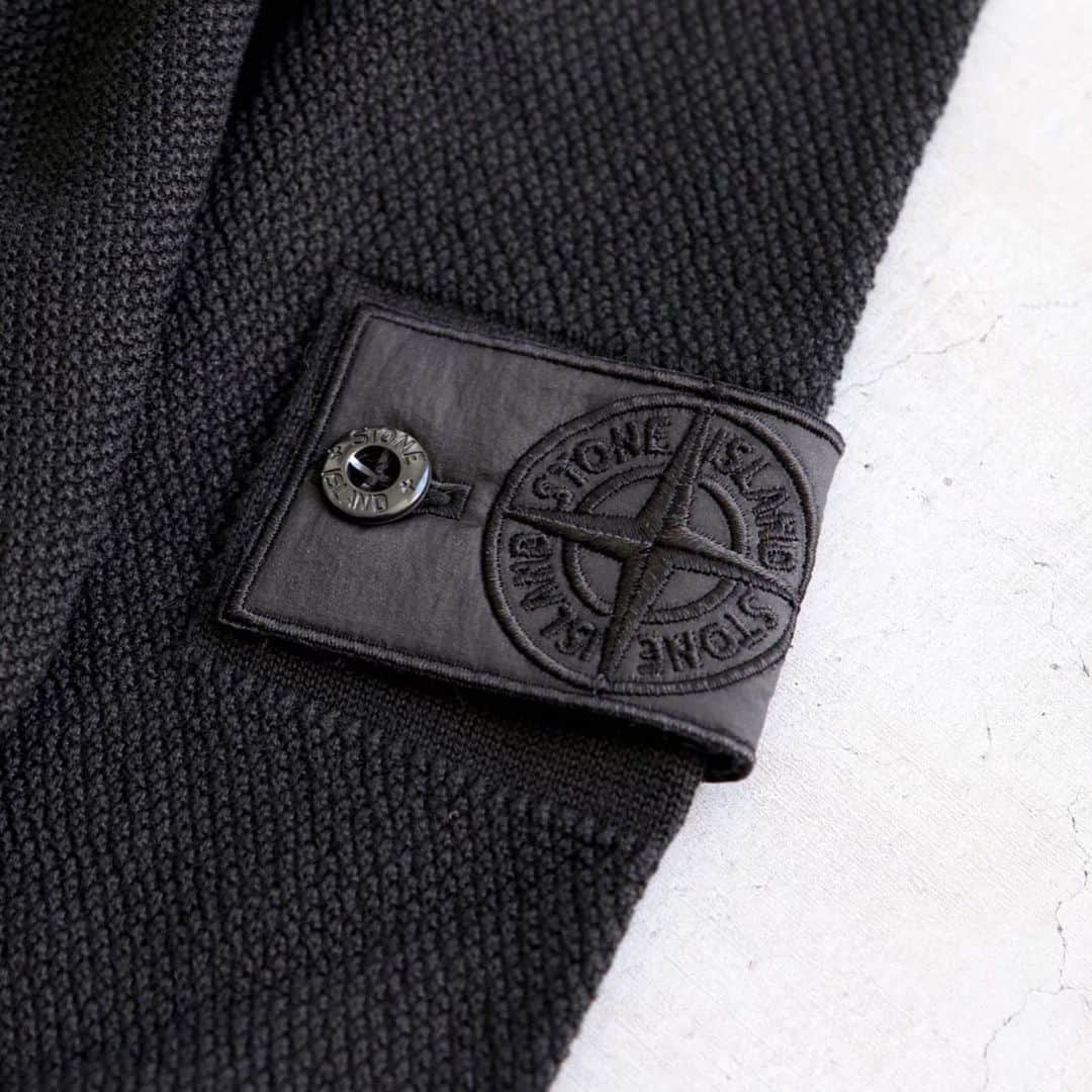 wonder_mountain_irieさんのインスタグラム写真 - (wonder_mountain_irieInstagram)「_ STONE ISLAND SHADOW PROJECT -ストーンアイランドシャドウプロジェクト- "CREWNECK WITH CATCH POCKET" ￥66,000- _ 〈online store / @digital_mountain〉 https://www.digital-mountain.net/shopdetail/000000010492/ _ 【オンラインストア#DigitalMountain へのご注文】 *24時間受付 *15時までのご注文で即日発送 *1万円以上ご購入で送料無料 tel：084-973-8204 _ We can send your order overseas. Accepted payment method is by PayPal or credit card only. (AMEX is not accepted)  Ordering procedure details can be found here. >>http://www.digital-mountain.net/html/page56.html _ #STONEISLANDSHADOWPROJECT #STONEISLAND #SHADOWPROJECT #ストーンアイランドシャドウプロジェクト #ストーンアイランド #シャドウプロジェクト _ 本店：#WonderMountain  blog>> http://wm.digital-mountain.info _ 〒720-0044  広島県福山市笠岡町4-18  JR 「#福山駅」より徒歩10分 (12:00 - 19:00 水曜、木曜定休) #ワンダーマウンテン #japan #hiroshima #福山 #福山市 #尾道 #倉敷 #鞆の浦 近く _ 系列店：@hacbywondermountain _」1月17日 9時31分 - wonder_mountain_