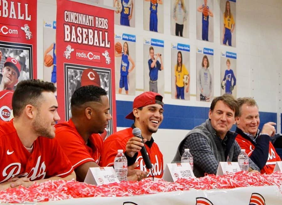 ホセ・デレオンさんのインスタグラム写真 - (ホセ・デレオンInstagram)「Reds Caravan 2020 — Day 1! 👋😄 @reds」1月17日 10時33分 - jdl__87