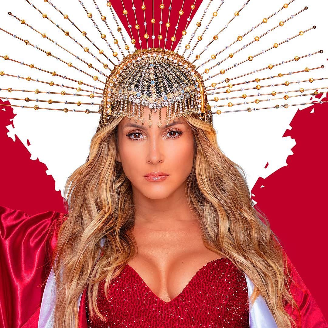 Claudia Leitteのインスタグラム：「Nascemos preparadas! Prontas pra qualquer luta, em qualquer circunstância! Podemos, merecemos! #CarnavalClaudiaLeitte #WeCanDoIt」