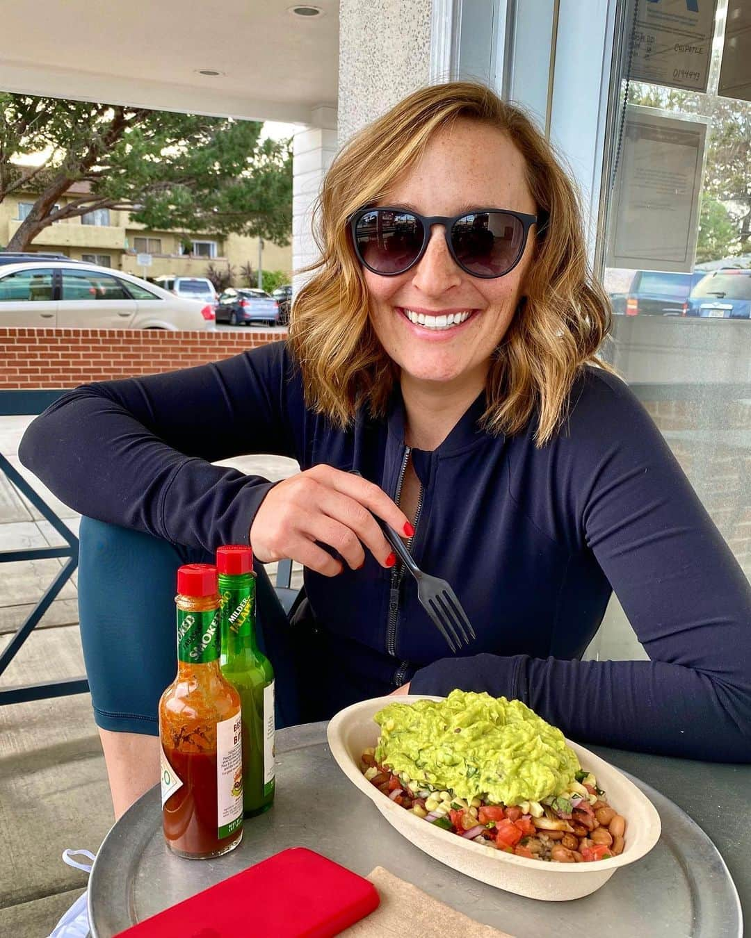 Gaby Dalkinさんのインスタグラム写真 - (Gaby DalkinInstagram)「HEAVY ON THE GUACAMOLE PLEASE! Guys, I've been obsessed with @Chipotle since college. We used to go park it at the Walnut Creek location on average 3 nights a week and go to town on the bowls. And 10 years later... not much has changed! It's still my go-to when I'm on the go and my secret campaign to get #Chipotle in every airport is still chugging along :) In case you missed it, they now have Keto, Whole30, Paleo, High Protein, Vegetarian, and Vegan Lifestyle Bowls so no matter what your preference, they've got you covered. #ad You can order your fav bowl only on the Chipotle app for delivery or pickup (that's what I've been doing!) at a nearby location OR get free delivery on any of their new Lifestyle Bowls until 1/31/20 I've tried all almost all of the new Lifestyle bowls but here's my go-to order since college with some hot tips if you're into cheese:  Pinto Beans Brown Rice Fajita Veggies Guacamole Fresh Tomato Salsa Roasted Chili Corn Salsa Tomatillo Green Chili Salsa Extra cheese (hot tip - have them add the cheese on top of the rice, before the beans so it melts a bit!! You can thank me later!)」2月1日 5時30分 - whatsgabycookin