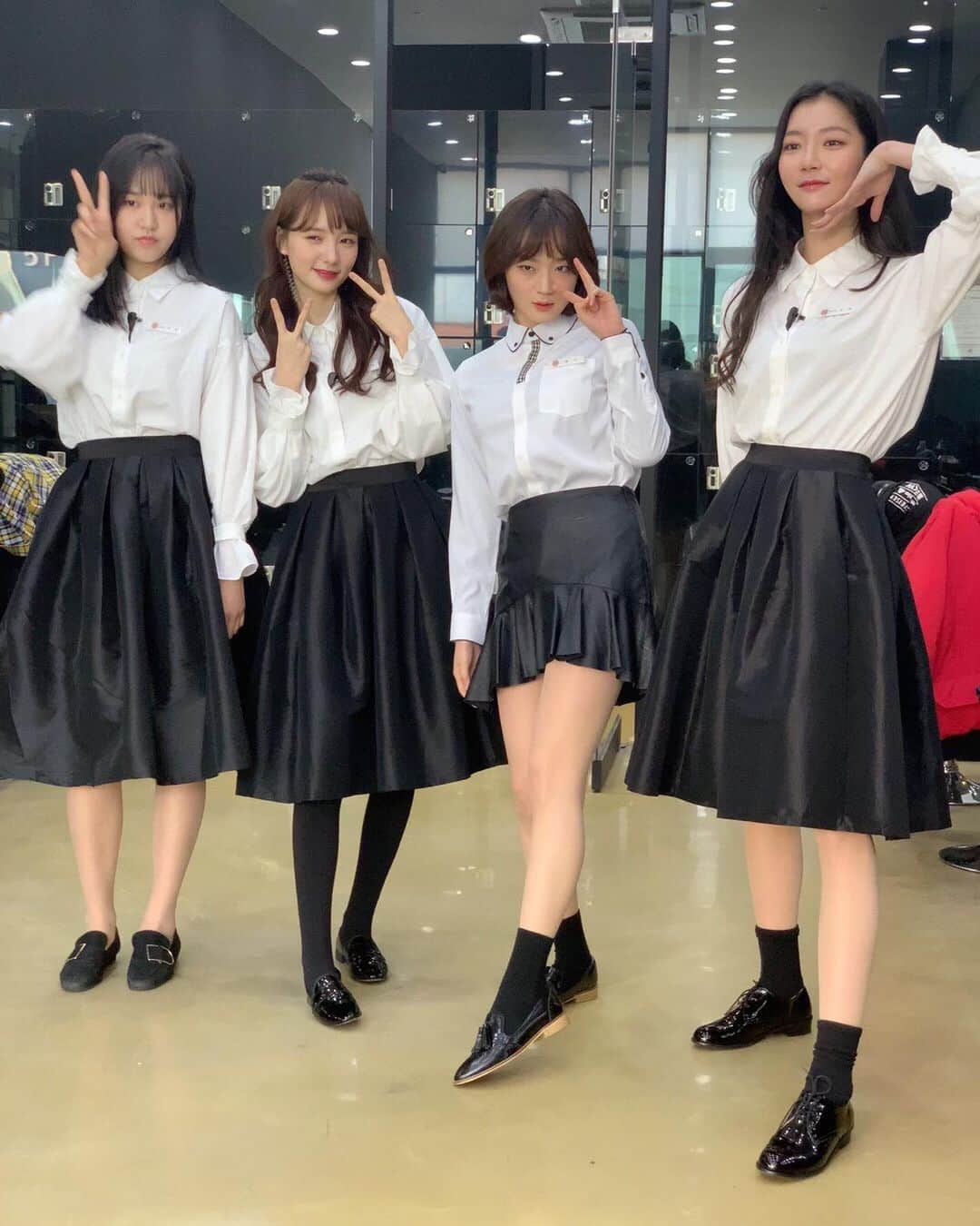 コン・ユリムのインスタグラム：「오늘도 시청자로 #터치 본방사수 해야지 🐥 사진엔 없지만 우리 착한 수연이 응원해야지! 😍 차뷰티 식구들도 잊지 말아야지! 🥺」
