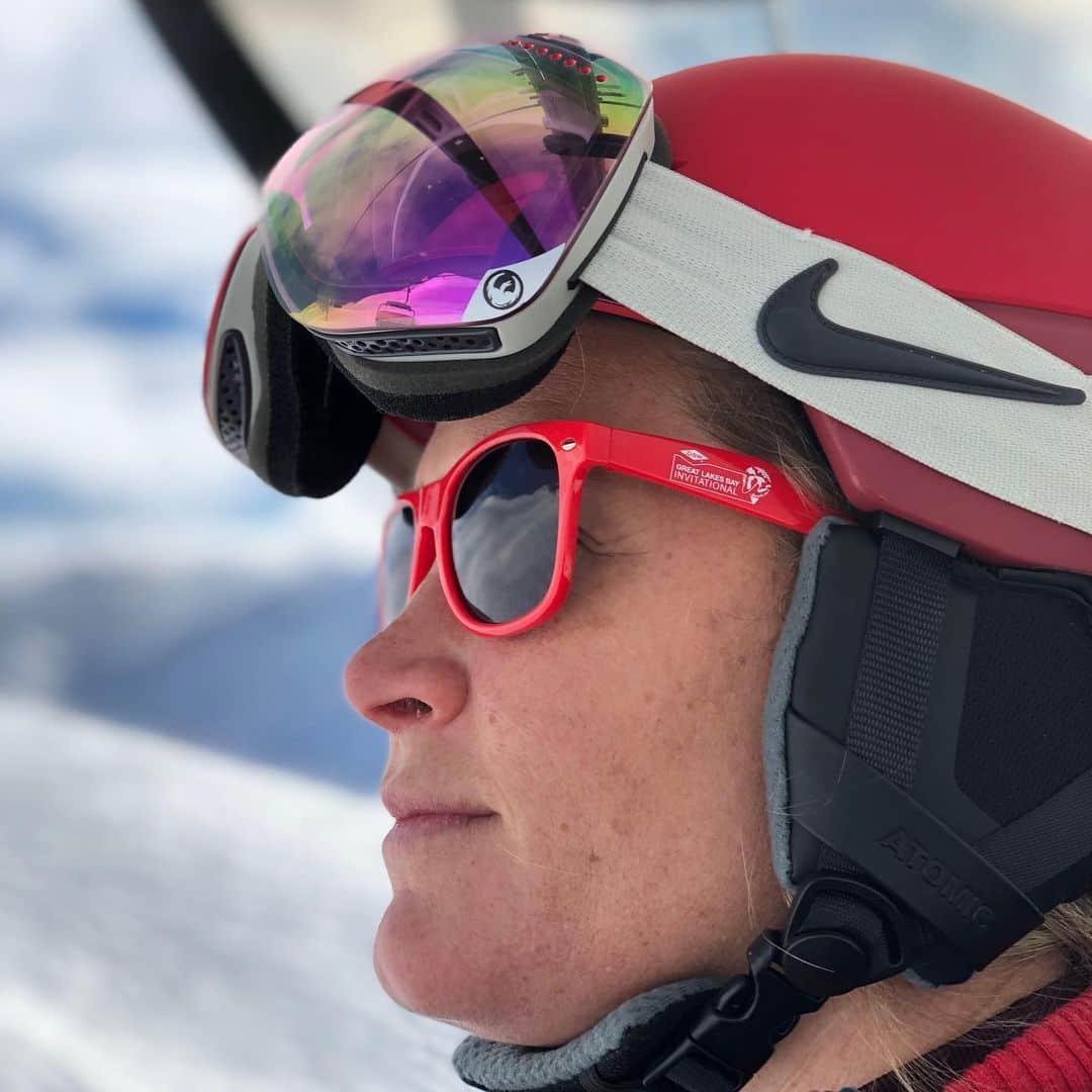 スーザン・ペターセンさんのインスタグラム写真 - (スーザン・ペターセンInstagram)「Always promoting @dowglbi 😂 @nikegolf @davosklosters #skiing」1月31日 22時48分 - suzannpettersen