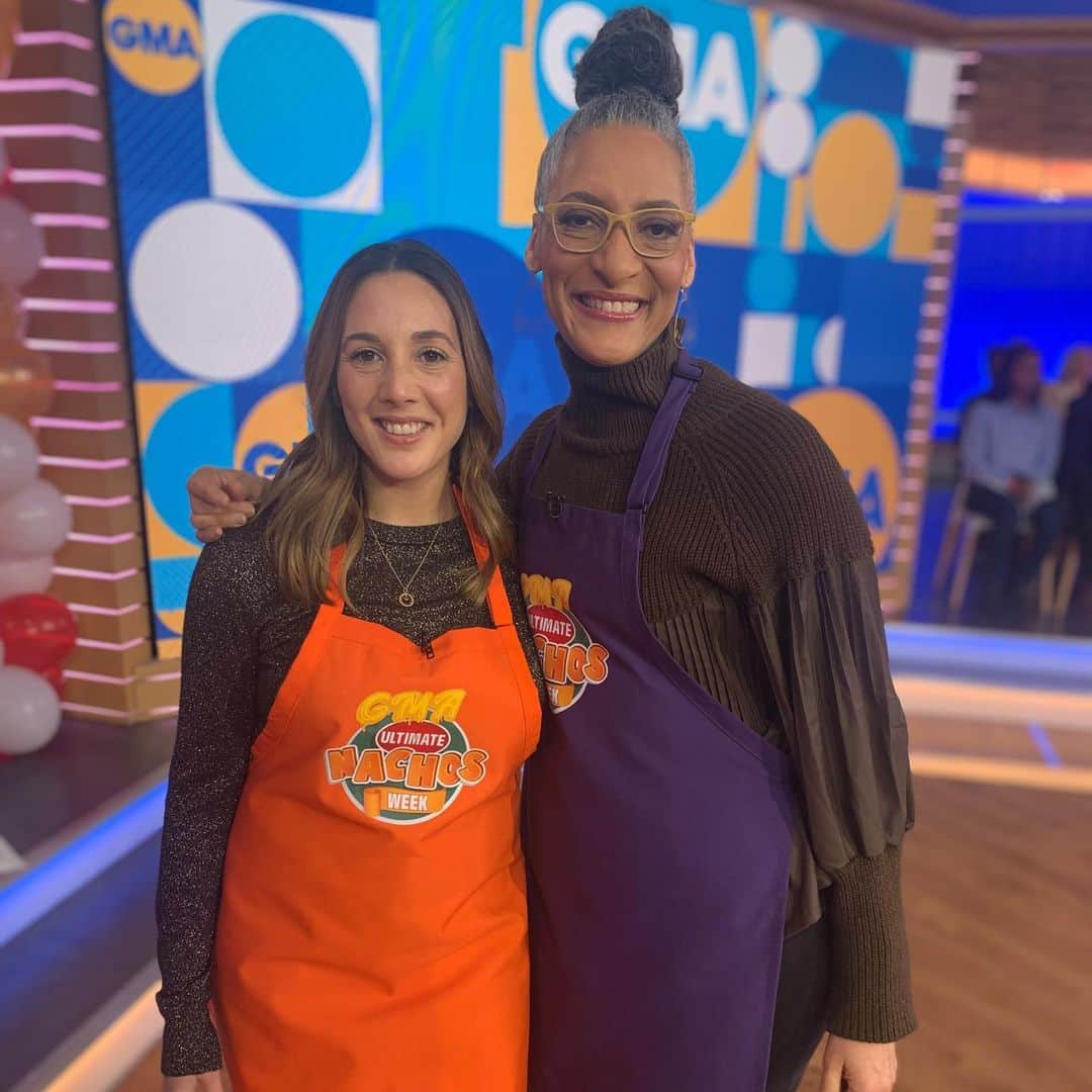 Good Morning Americaさんのインスタグラム写真 - (Good Morning AmericaInstagram)「We’re ready for the #SuperBowl with the grand finale of GMA’s ULTIMATE NACHO WEEK! Link in bio for @carlaphall and @leahscohen’s delicious recipes 😋」1月31日 22時53分 - goodmorningamerica