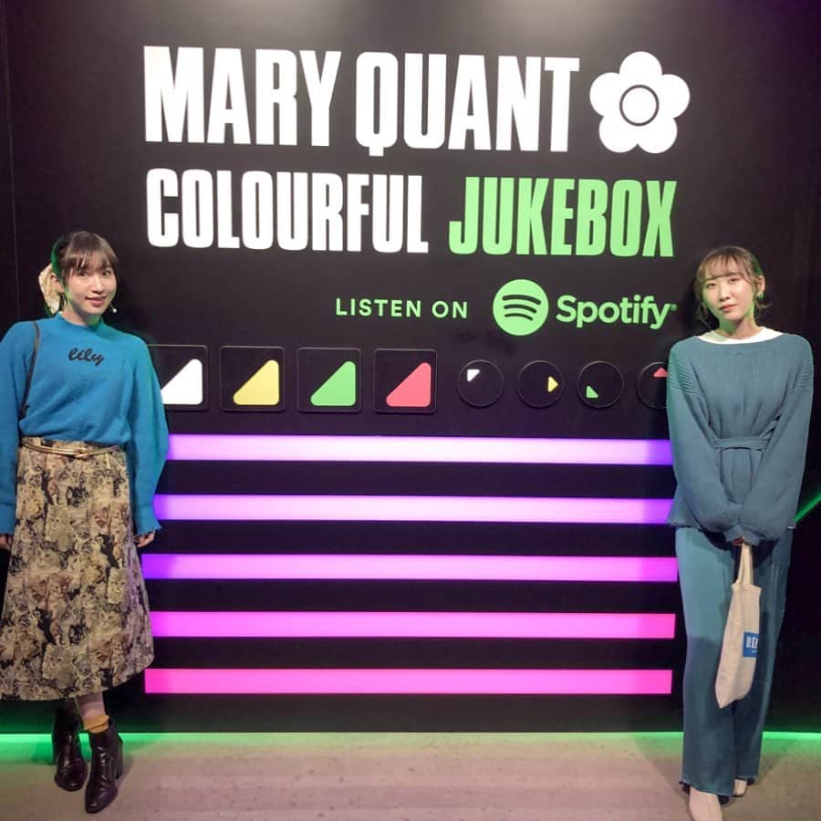 仁藤萌乃さんのインスタグラム写真 - (仁藤萌乃Instagram)「はーちゃんとMARY QUANTのパーティー行ってきたよ。 Cindyとお知り合いのみもちゃんも来てたので一緒に撮った◯  私はいつもの如く真顔ですが 楽しかったよ✌︎ 2/1〜発売の新作アイシャドウは カラバリが120色で、見てるだけでわくわくする。 今年はもっともっと、カラーメイクが流行ると楽しいなぁ♡  #maryquant#eyeopner#colourfuljukebox」1月31日 23時08分 - moeno.n_official
