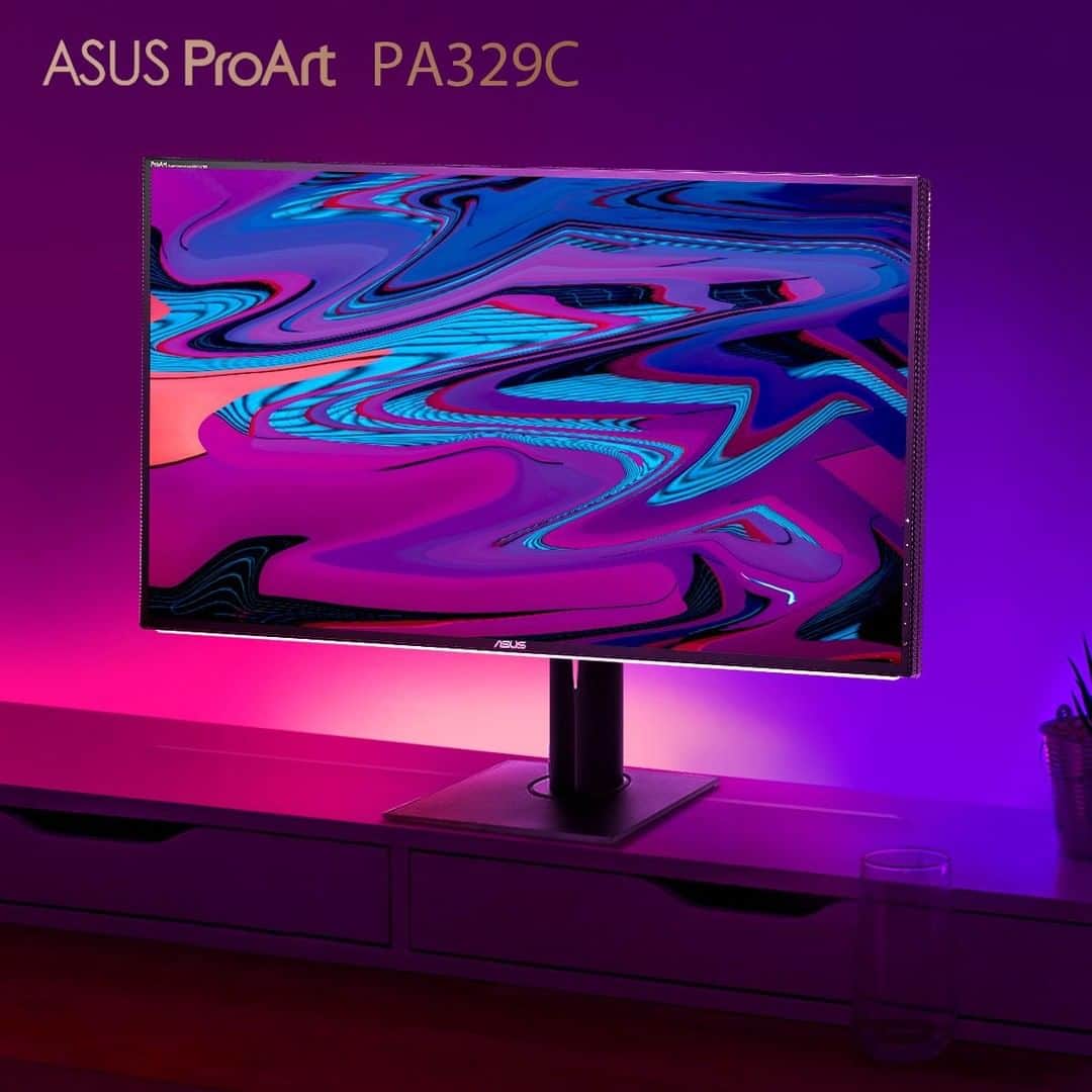 ASUSさんのインスタグラム写真 - (ASUSInstagram)「Graphic designers and photographers, do you need a screen that reproduces colors with flawless precision? ​ ⁣ ⁣The ProArt PA329C professional display is the one for you, ensuring perfect color fidelity.​」2月1日 0時00分 - asus
