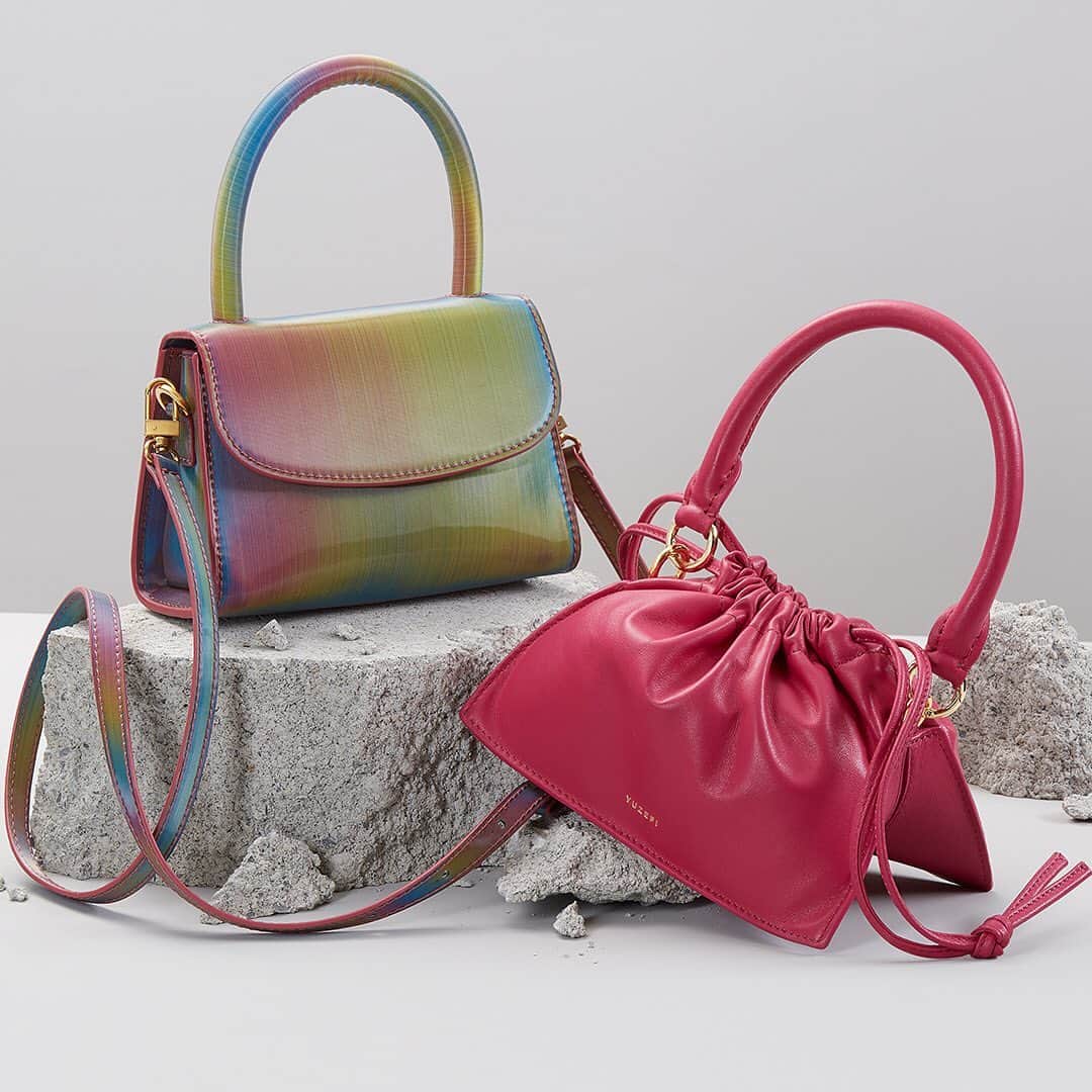 Saks Fifth Avenueのインスタグラム：「HANDBAG HEROES: The mini bag craze is real...take your pick or take both from @yuzefi and @byfar_official. #SaksStyle」