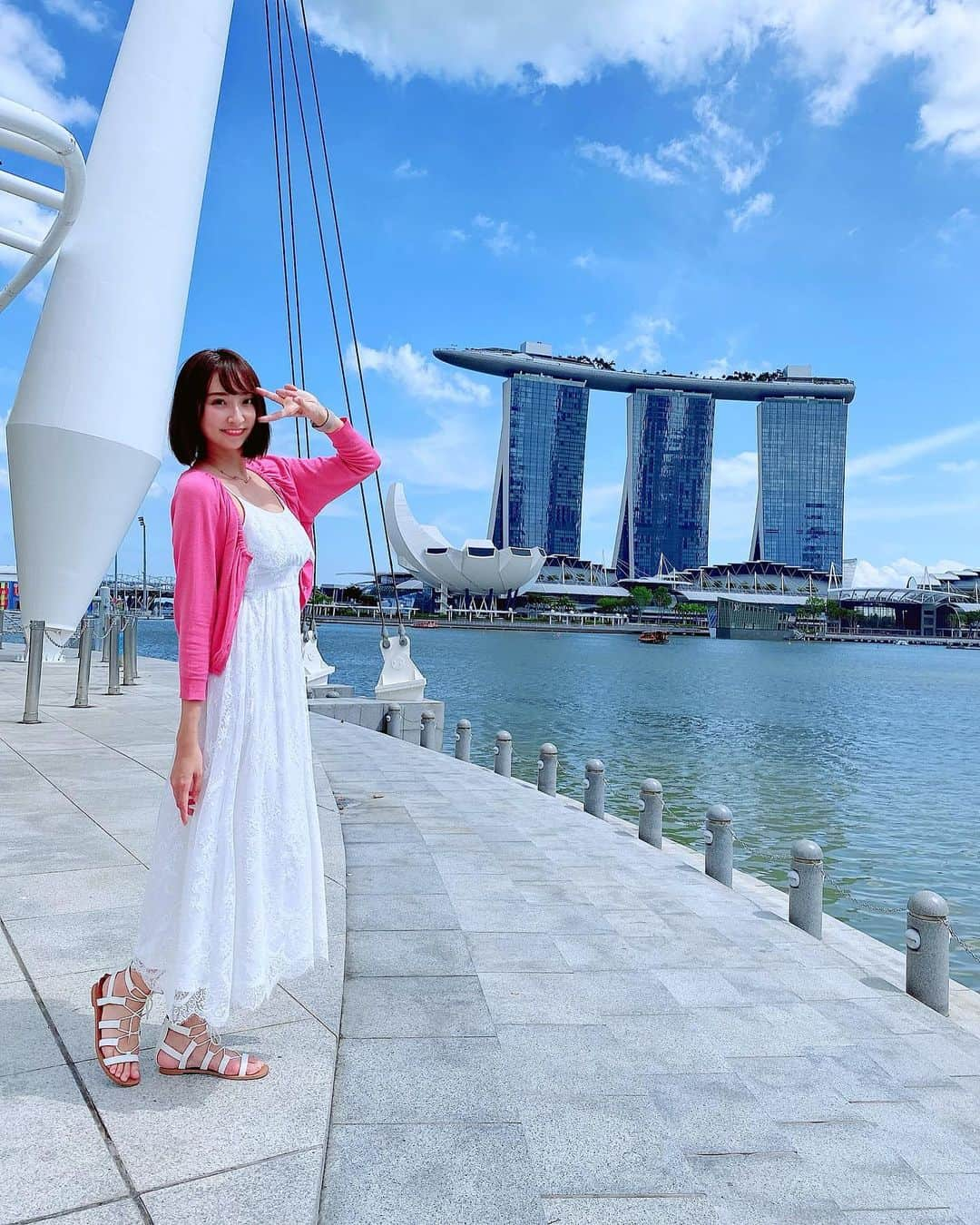 緒方咲さんのインスタグラム写真 - (緒方咲Instagram)「初シンガポール🦁🇸🇬💕 . #シンガポール #singapore #marinabaysands #infinitypool #女子旅 #旅行好き女子 #旅女 #リゾート好き #シンガポール旅行  #singaporetrip #旅 #旅行好きな人と繋がりたい」2月1日 0時29分 - chaaansaki