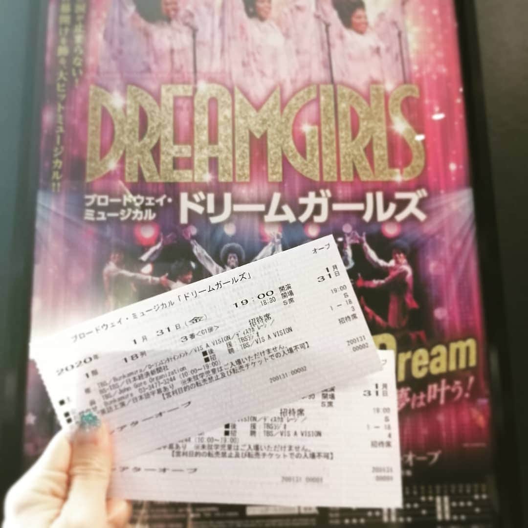 杉山由紀子のインスタグラム：「ミュージカル  DREAM GIRLS✨ * 久しぶりにミュージカルへ✨ 行ってきたのは内容がとっても気になってた"DREAM GIRLS "💛 渋谷ヒカリエのシアターオーブで2月16日までやってます✨ * ビヨンセら豪華キャストで映画化された大ヒットミュージカル✨✨ いろんな人間模様もありつつ、夢をテーマにした内容でとっても共感できる部分も多かった😌✨ * ほんとみんなにも観てもらいたい✨ 歌唱力も魅せ方も上手✨✨ * 歌と楽器最近学びたい欲が(^-^)✨✨ * * * #ドリームガールズ #DREAMGIRLS #ミュージカル #ブロードウェイ #ヒカリエ #渋谷 #シアターオーブ #ビヨンセ #PR」