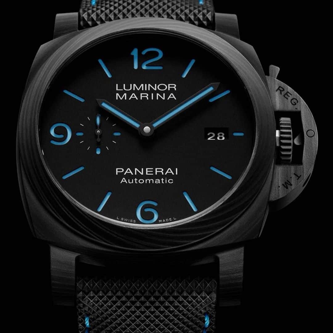 パネライのインスタグラム：「The year of the Luminor looks like it’s starting strong. Especially with everyone wanting 44mm Carbotech pieces.  How’s this one to start it off with a sneak preview from Watches and Wonders in Geneva.  The #Panerai #PAM1661 Carbotech Luminor Marina with blue Lume. #paneraicentral」