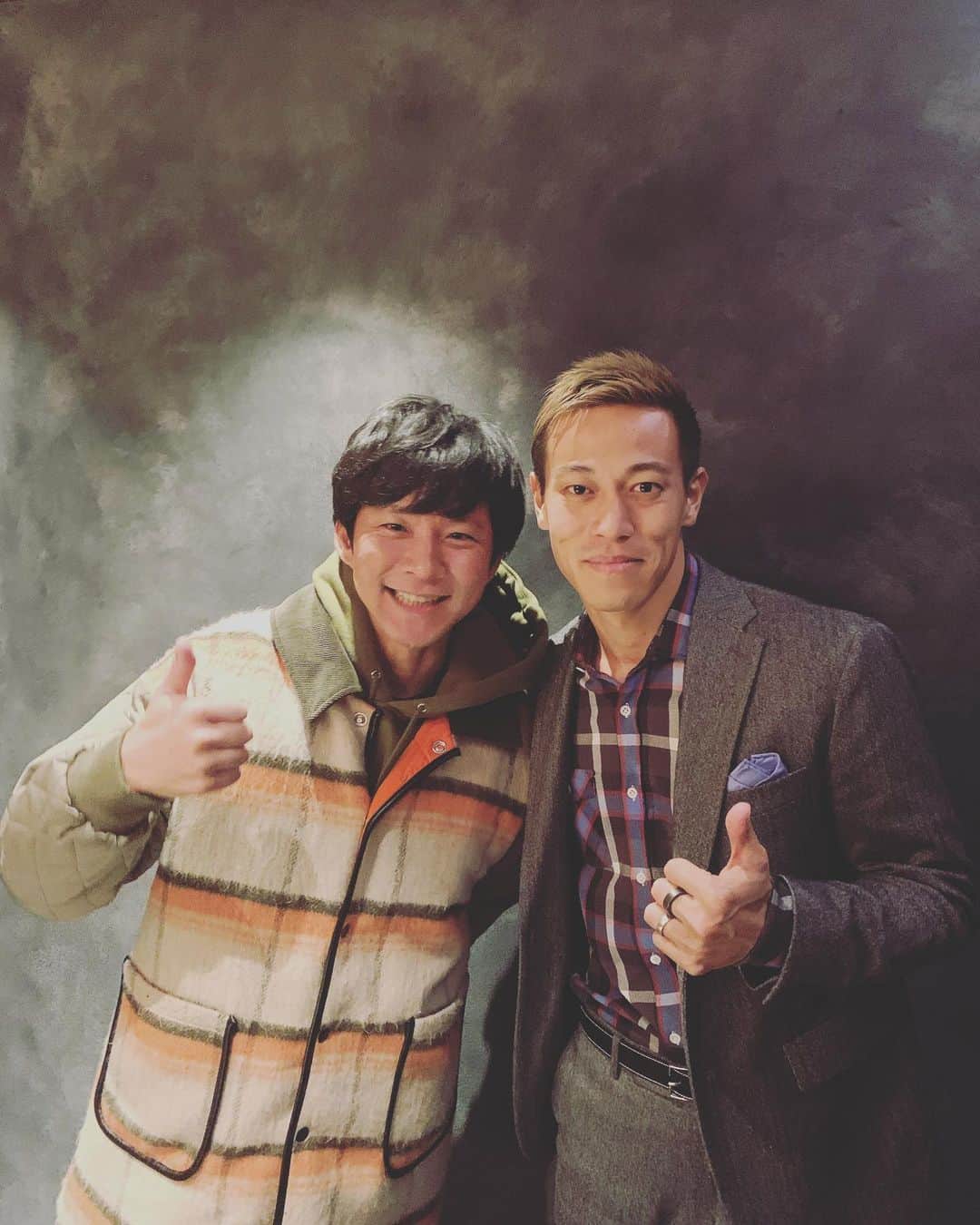 渡部建のインスタグラム：「ボタフォゴ決定！ #本田圭佑 #7カ国目 #初の南米 #東京オリンピックOA枠 #選ばれたら盛り上がるだろうなぁ」