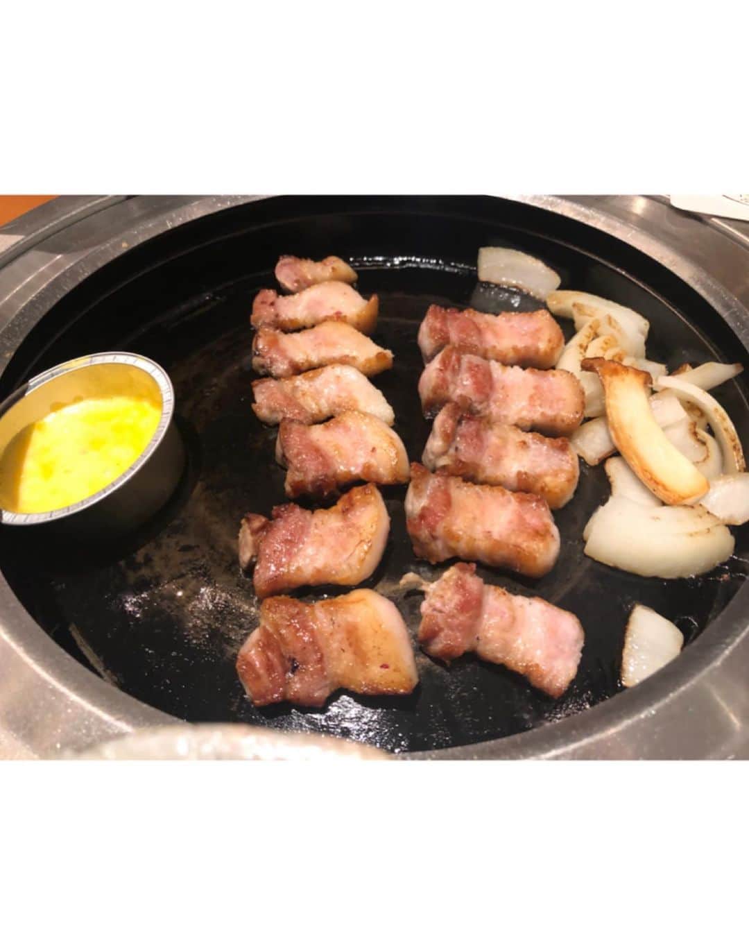 田代ひかりさんのインスタグラム写真 - (田代ひかりInstagram)「サムゴリプジョッカンに昨日行ってきたよ✨わたしがスキなYGさんがやってるお店💛もうなくなっちゃたのがショックだけど最後行けてよかった🙌🏻 #サムゴリプジュッカン東京 #サムゴリプジュッカン #サムギョプサル #韓国料理 #삼겹살맛집 #삼겹살🐷」2月1日 1時11分 - tashiro_hikari