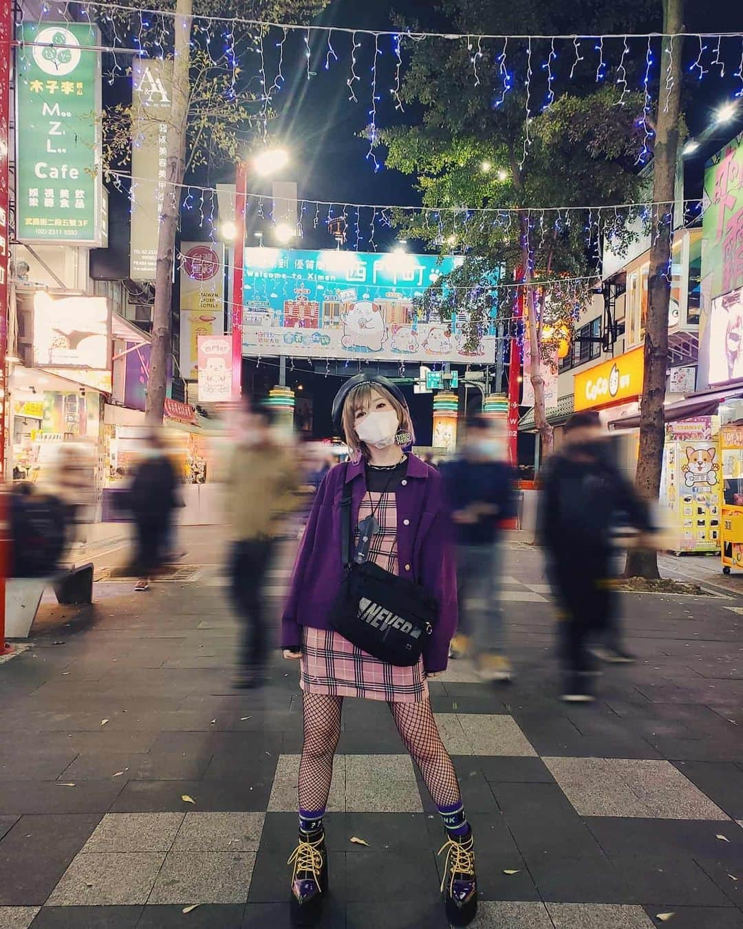 Machicoさんのインスタグラム写真 - (MachicoInstagram)「台湾とうちゃくしたまあ ﾜﾝﾋﾟ #h&m ｱｳﾀｰ #senseofplace ﾊﾞｯｸﾞ #wego 帽子 #sevens 靴 #yosuke イヤリングは、はるにゃんがくれた🍒 #Machico #私服 #低身長コーデ #152cm」2月1日 1時40分 - machico_3s25