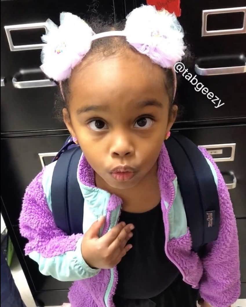 E! Onlineさんのインスタグラム写真 - (E! OnlineInstagram)「Someday, we hope to be half as passionate about *anything* as this little girl is about her perfect attendance pencil being stolen. You NEED to see the adorable video at the link in our bio. (📷: @tabgeezy)」2月1日 2時29分 - enews