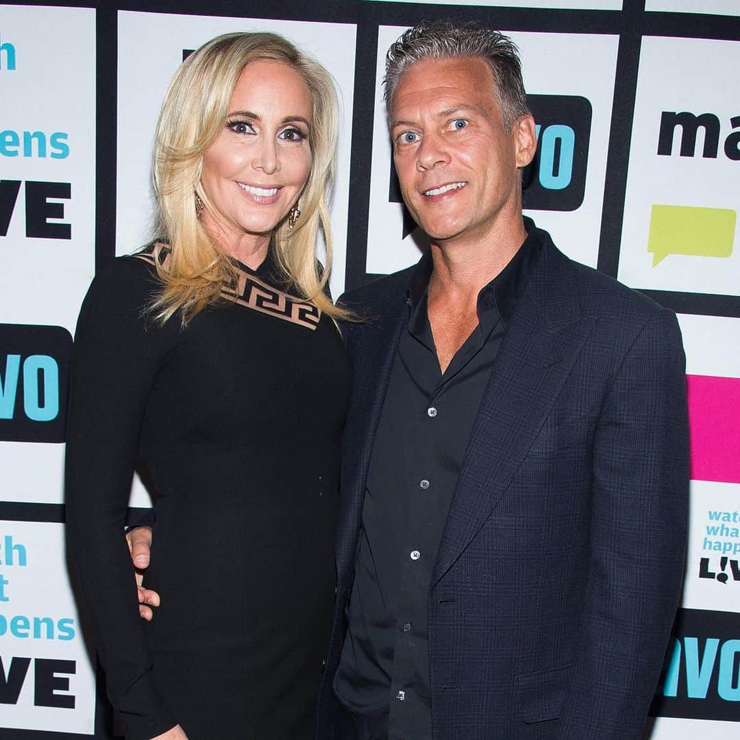 E! Onlineさんのインスタグラム写真 - (E! OnlineInstagram)「#RHOC star David Beador has popped the question to his girlfriend Lesley Cook, just 9 months after finalizing his divorce from Shannon Beador. Link in bio for everything we know about the newly engaged couple. (📷: Getty)」2月1日 2時57分 - enews