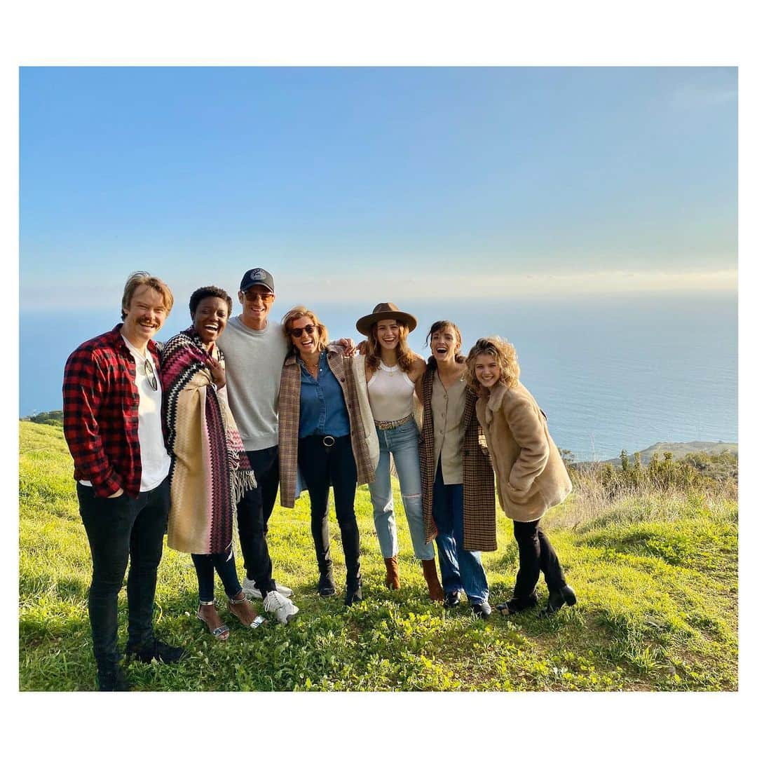 シャンテル・ヴァンサンテンさんのインスタグラム写真 - (シャンテル・ヴァンサンテンInstagram)「#FBF to magical mountainside moments with my #FAM fam... these people inspire me, challenge me and I am I damn grateful to marvel at them... both at work and in “real” life. #SpaceStuff #AllSmiles」2月1日 3時12分 - therealshantel