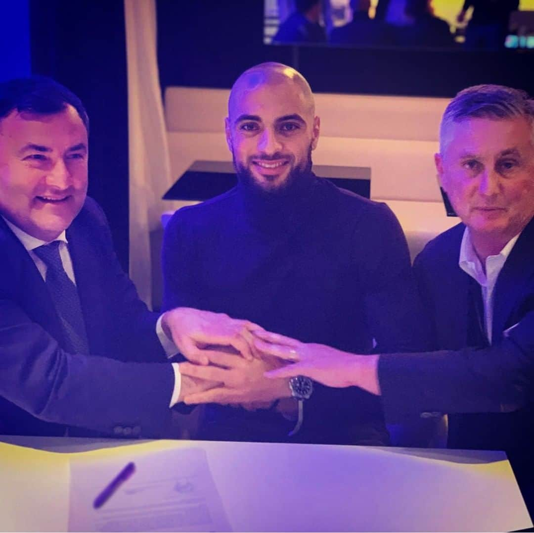 ACFフィオレンティーナさんのインスタグラム写真 - (ACFフィオレンティーナInstagram)「Sofyan Amrabat is a new Fiorentina player ⚜ He will join the Viola from the 2020/21 season 📋 @sofyanamrabat è un nuovo giocatore della Fiorentina 💜 Si unirà ai Viola dalla stagione 2020/21 📋  #ForzaViola #Fiorentina #WelcomeAmrabat #ACFFiorentina #Amrabat #SerieA」2月1日 3時08分 - acffiorentina