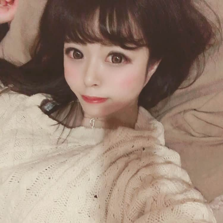 早乙女めるのインスタグラム：「今日から 成田のお店に 5日間出張(´,,•ω•,,｀)♡ 出稼ぎなんて ほんとに 行かないから久しぶりに わくわくしてるー！  お近くの方 遊び来てね(  ˊᵕˋ )♡ #instagood #instagram  #instalike #instafashion  #千葉県成田市 #成田 #千葉 #千葉県 #出張 #出勤 #元AV女優 #成田で会いましょう」