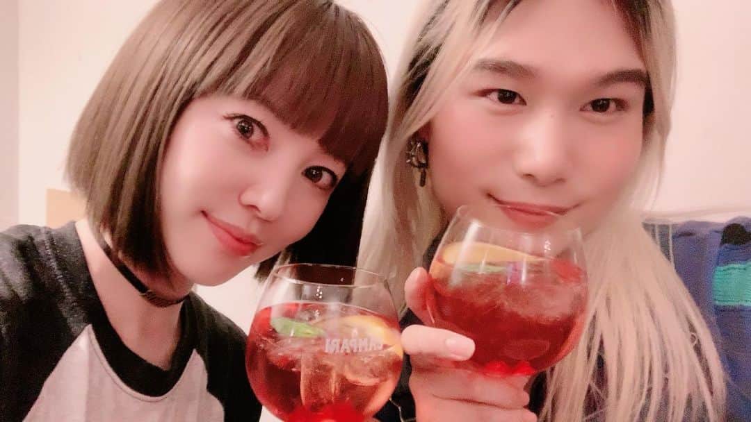 のインスタグラム：「#Swiss のかわゆいsister  #Zurich #🇨🇭 #chao子 #moeco #松下萌子」