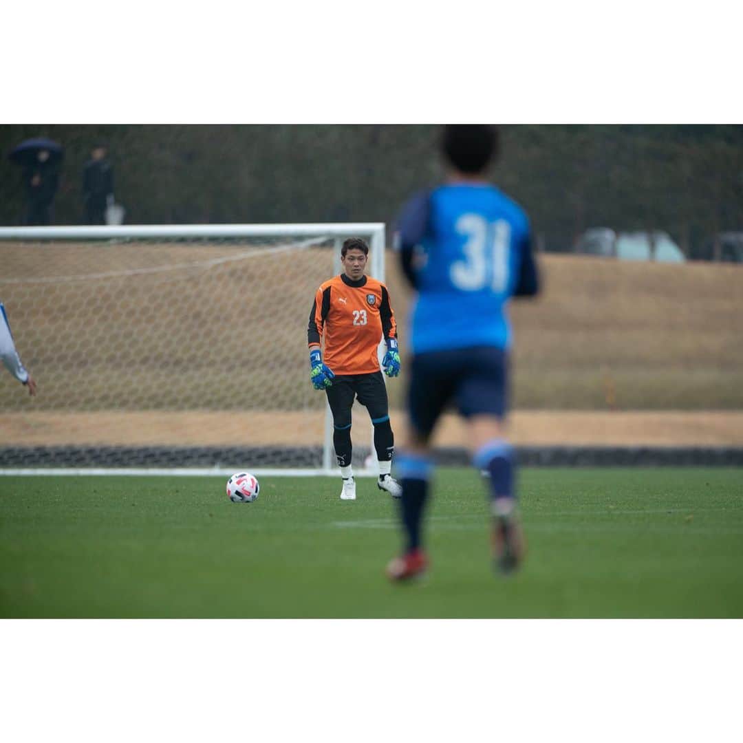 藤嶋栄介さんのインスタグラム写真 - (藤嶋栄介Instagram)「昨日は鵬翔高校との今年初の練習試合。 いつぶりの練習試合だったんだろう。笑  久しぶりの試合。 やっと帰って来たなーって感じでした。  そして今日は１日OFFだったので、ゆっくりとしてました。  お昼にはぜんざい食べにいきました。 しっかりとリフレッシュしたので、明日からも頑張れそう！  #鵬翔高校  #トレーニングマッチ #ただいま #実践復帰 #1日オフ  #ぜんざい #ゆっくりday」1月17日 21時47分 - e.fujishima_official