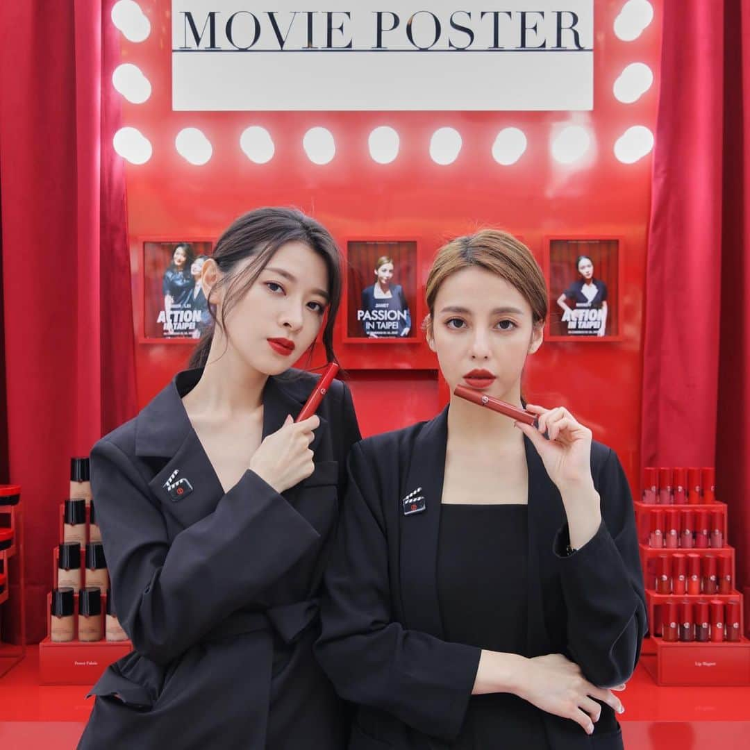 Vogue Taiwan Officialさんのインスタグラム写真 - (Vogue Taiwan OfficialInstagram)「#voguebeautyhot 今天開始！！由Armani先生與米蘭團隊親自設計「ARMANI CINEMA亞曼尼女主角活動」的精品美妝全球巡迴快閃店，營造奢華高貴的亞曼尼式電影院風格，讓妳體驗最佳女主角規格般的享受，透過最頂級的精品彩妝體驗，宛如置身紅毯鎂光燈般耀眼奪目。活動期間任一消費，就能進入快閃店享受奢華尊寵禮遇以及女明星專屬的經紀人貼身服務。台灣首站將於台北忠孝SOGO登場（2020/1/17-1/19），接著巡迴到台中新光三越（2020/1/21-1/30）、最後前往高雄巨蛋（2020/2/14-2/16），為期一個月預計將掀起話題風潮。  #armanibeauty #armanicinema #popstore」1月17日 12時49分 - voguetaiwan